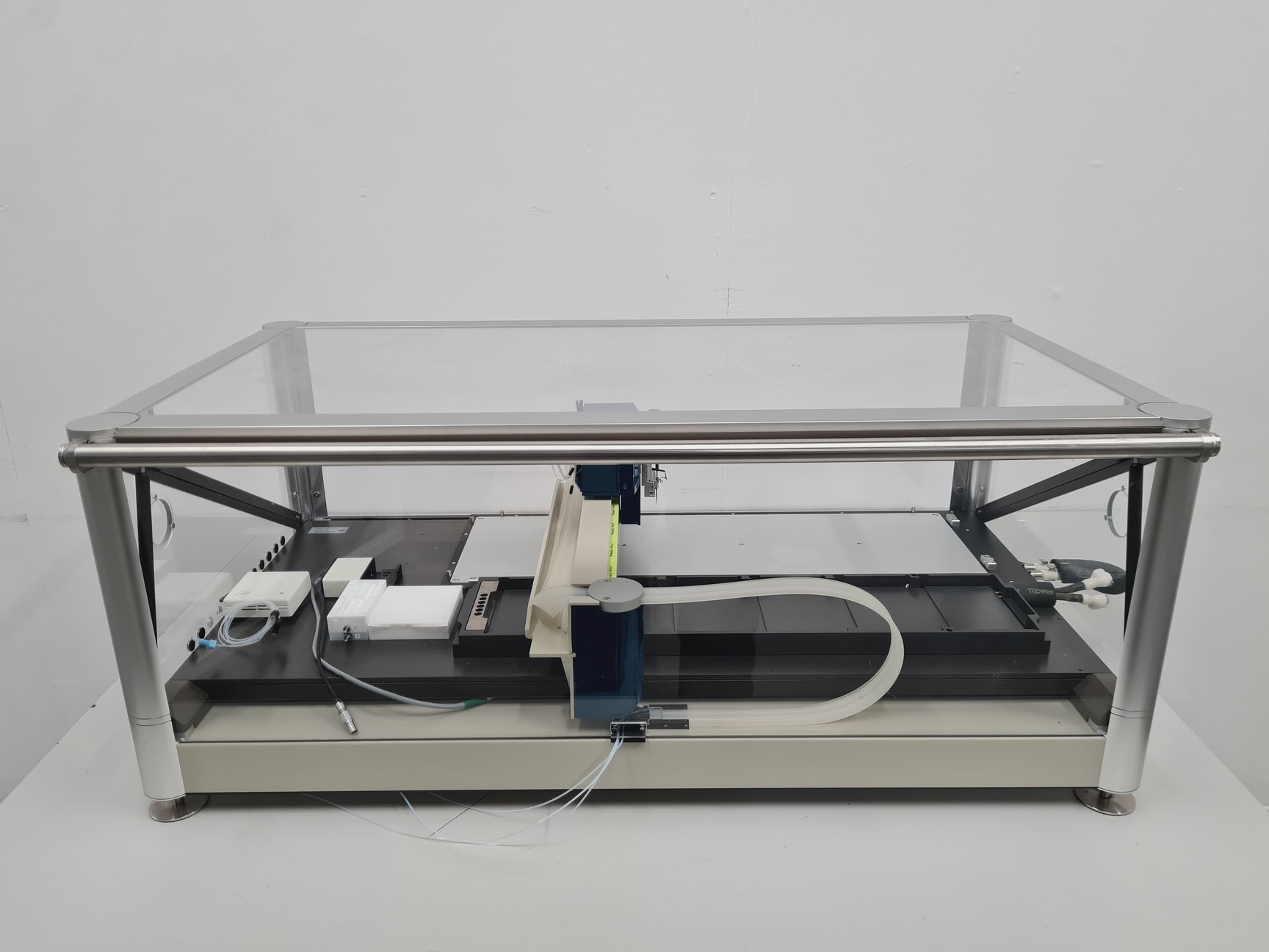 Image of Sim Nano-Plotter 2.1 Liquid handling System with Sim Dilutor and Huber Ministat 