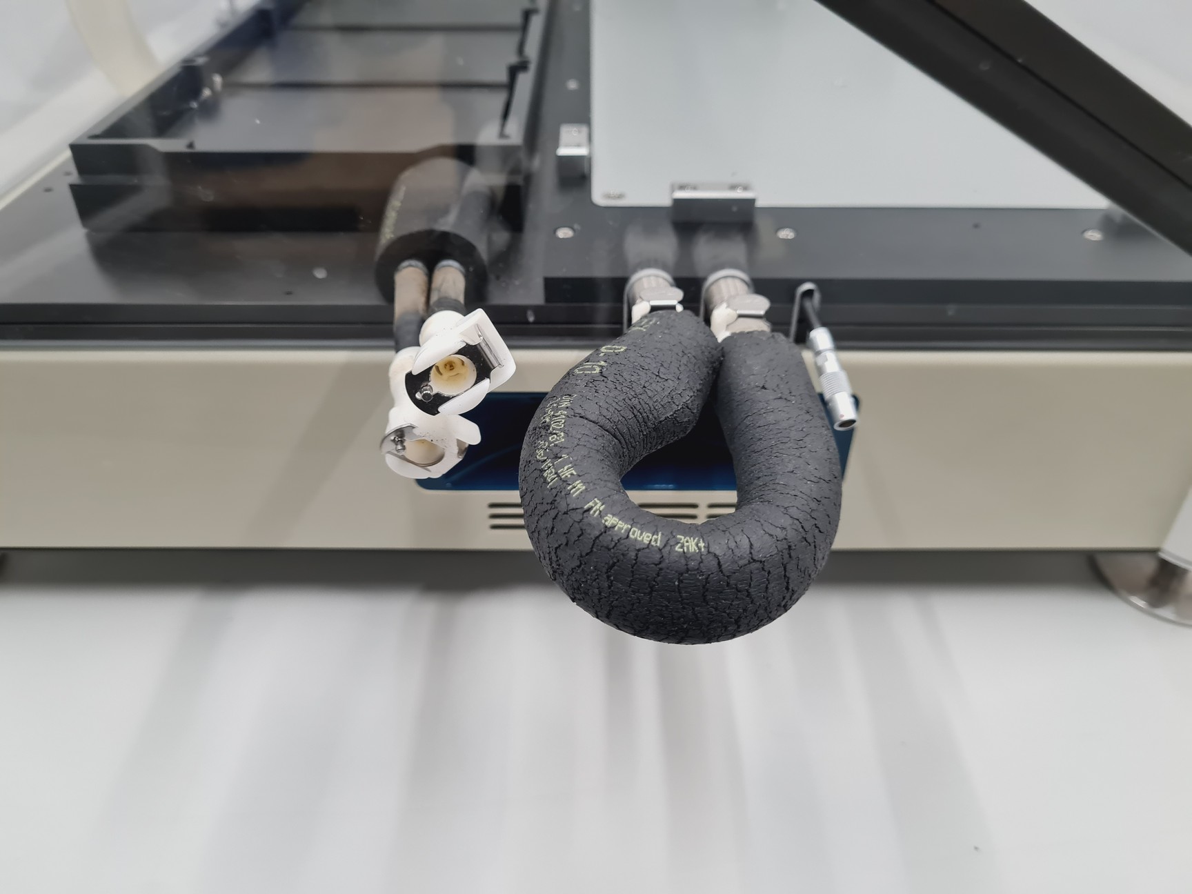 Image of Sim Nano-Plotter 2.1 Liquid handling System with Sim Dilutor and Huber Ministat 