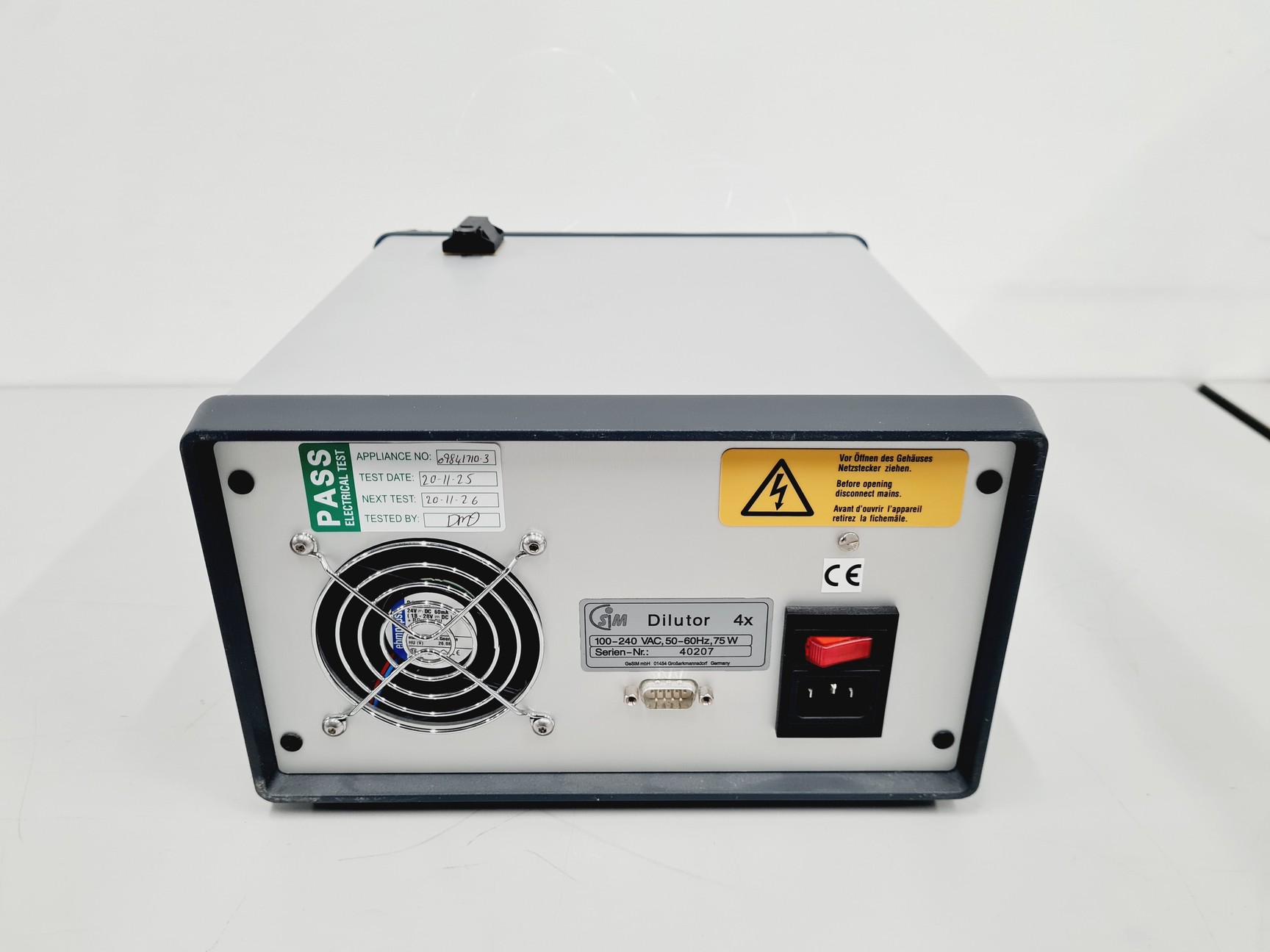 Image of Sim Nano-Plotter 2.1 Liquid handling System with Sim Dilutor and Huber Ministat 