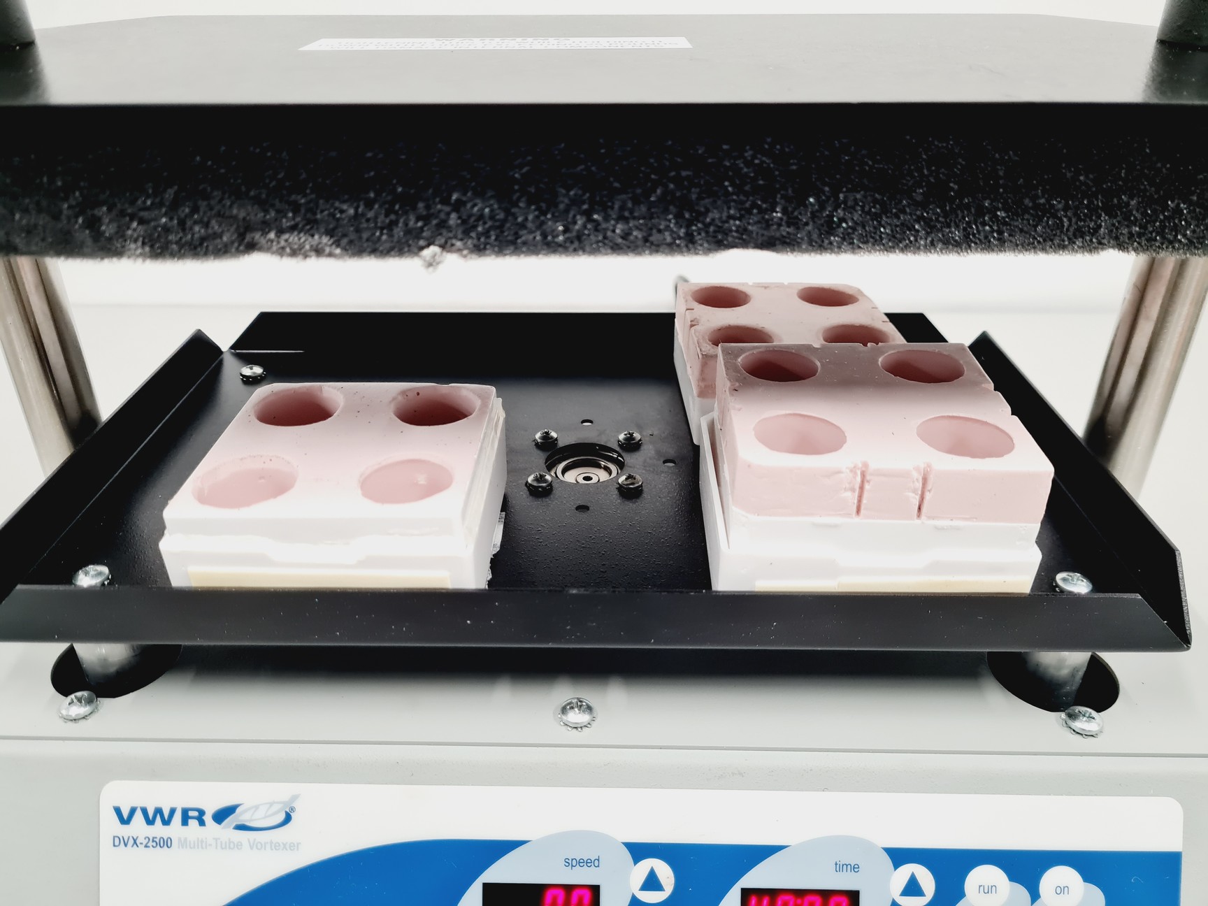 Image of VWR DVX-2500 Multi-Tube Vortexer