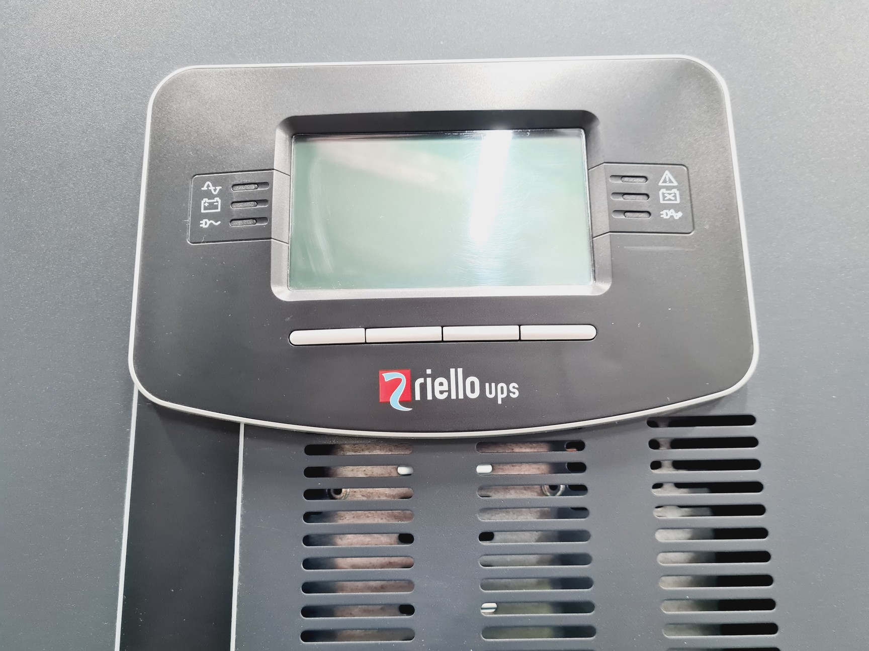 Image of Riello UPS Multi Sentry MST 100