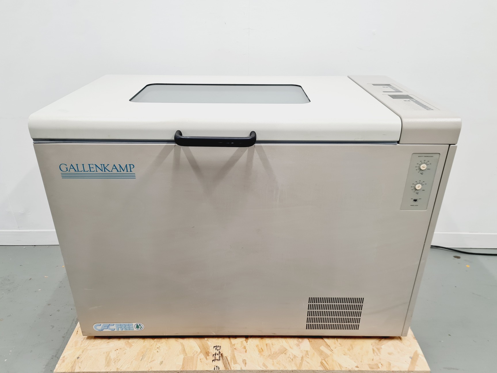 Image of Gallenkamp Orbital Incubator IOC400.XX2.C