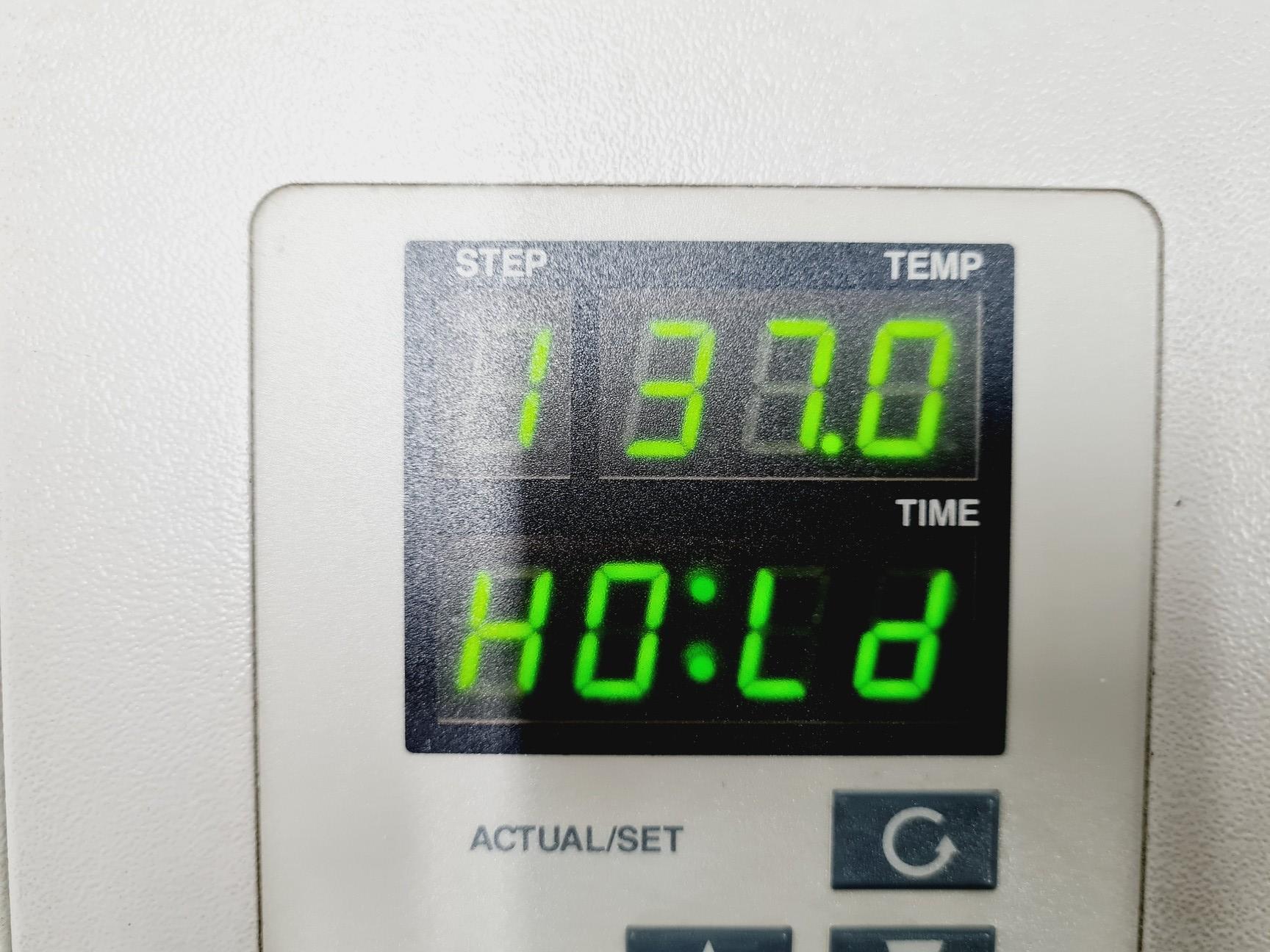 Image of Gallenkamp Orbital Incubator IOC400.XX2.C