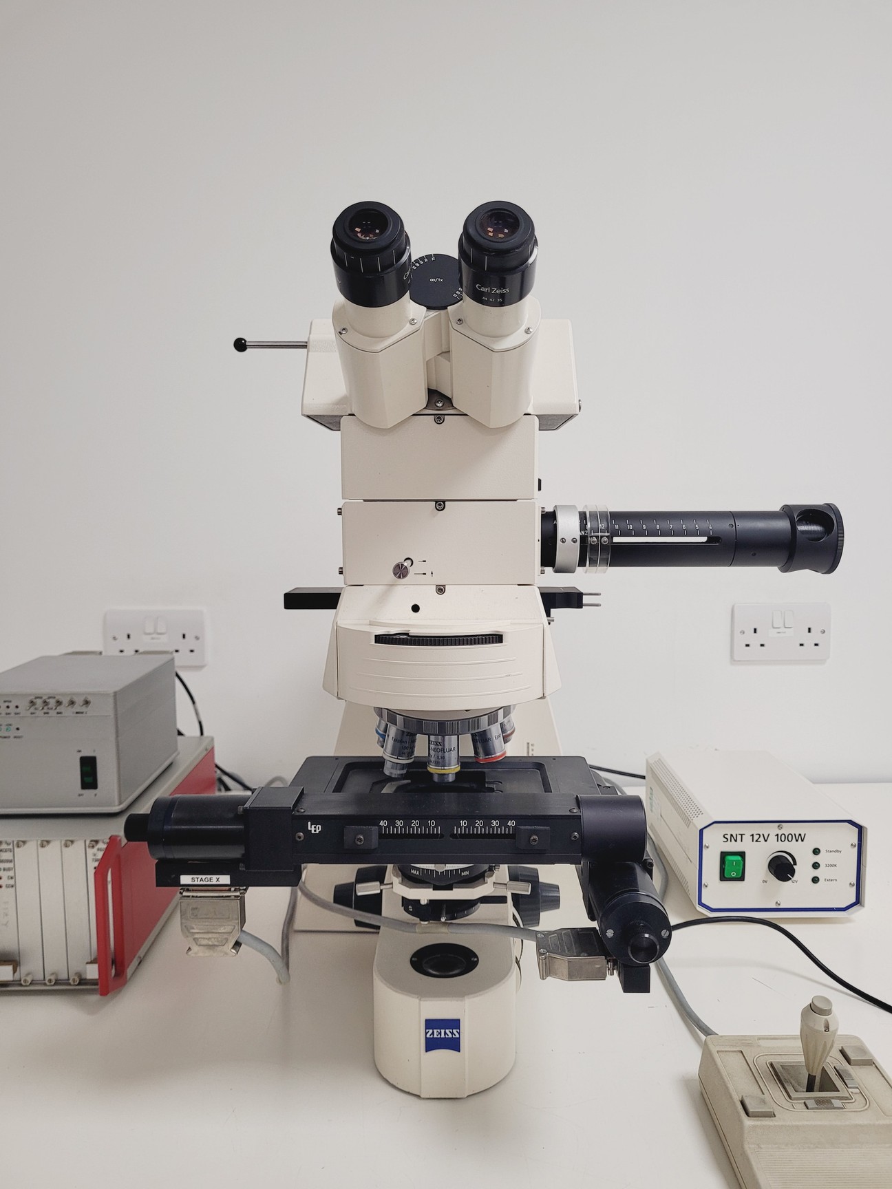 Image of Carl Zeiss Axioplan 2 Imaging Microscope w/ 7 x Epiplan-Neofluar Objectives Lab