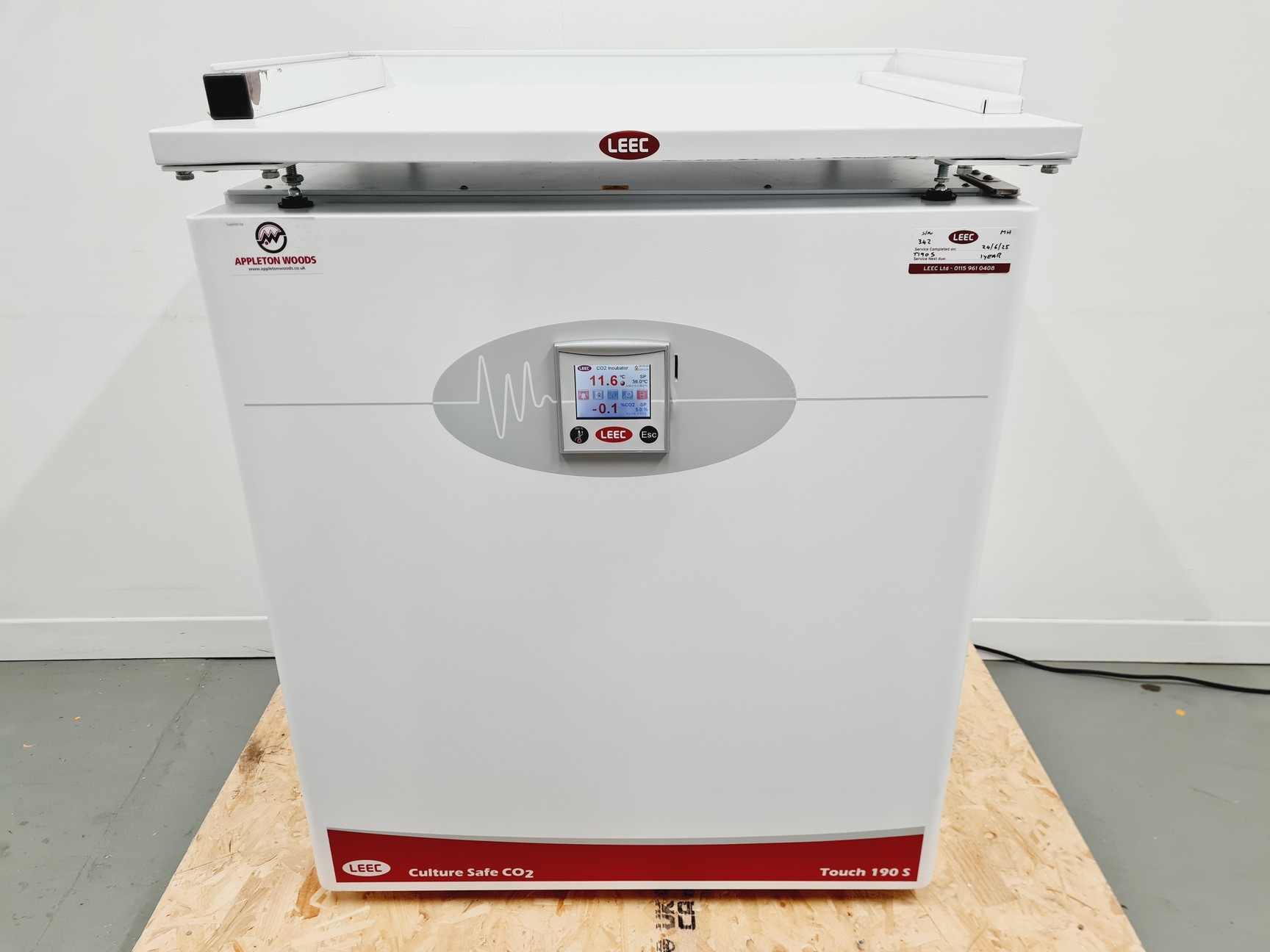 Image of LEEC Touch 190 S Culture Safe CO2 Incubator