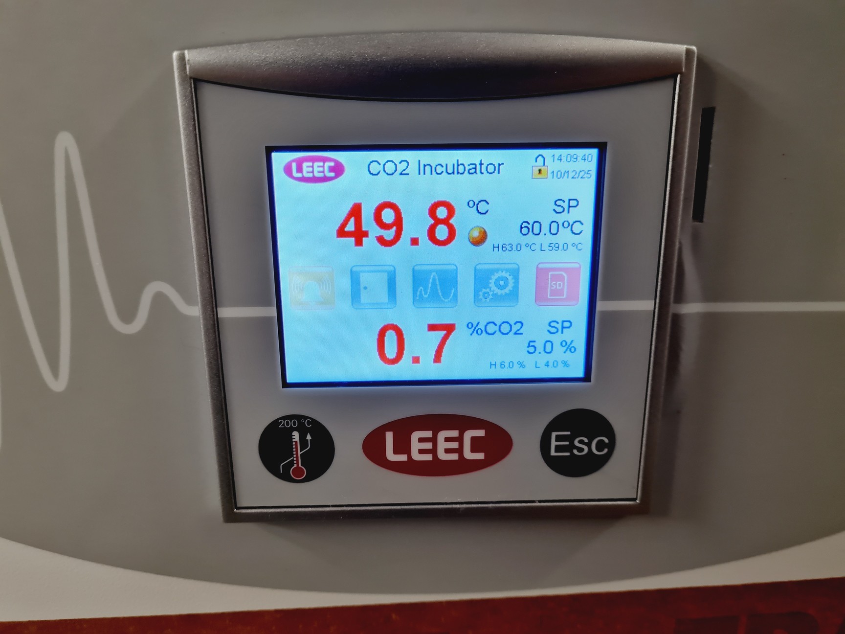 Image of LEEC Touch 190 S Culture Safe CO2 Double Stack Incubator