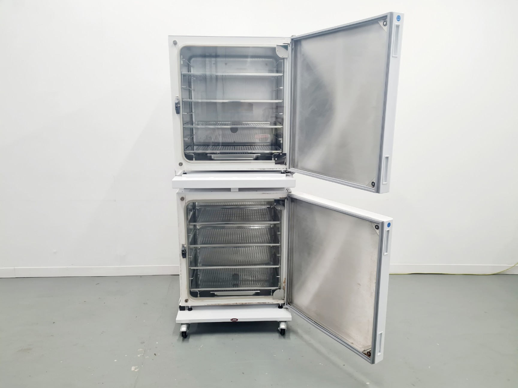 Image of LEEC Touch 190 S Culture Safe CO2 Double Stacked Incubator