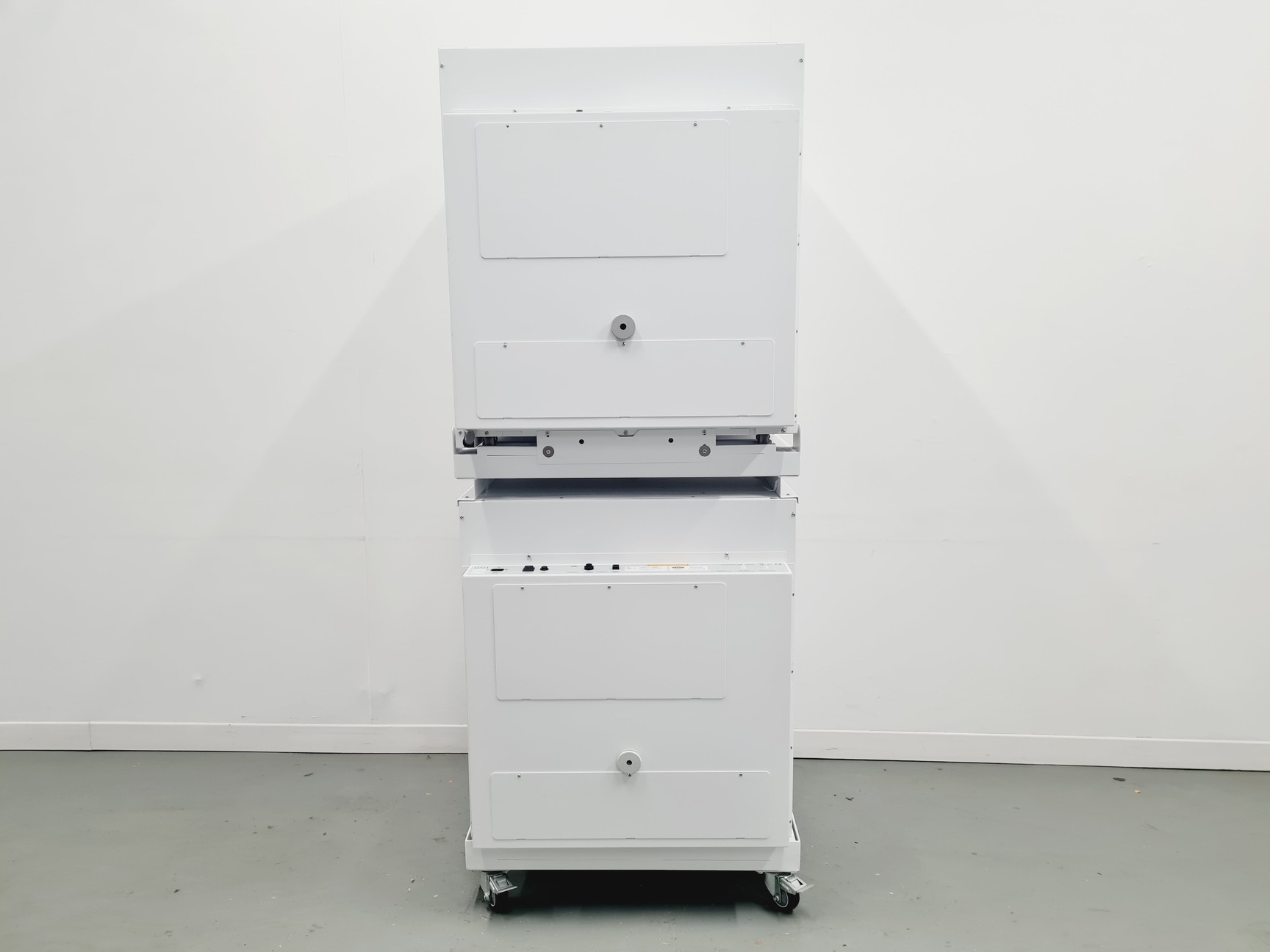 Image of LEEC Touch 190 S Culture Safe CO2 Double Stacked Incubator