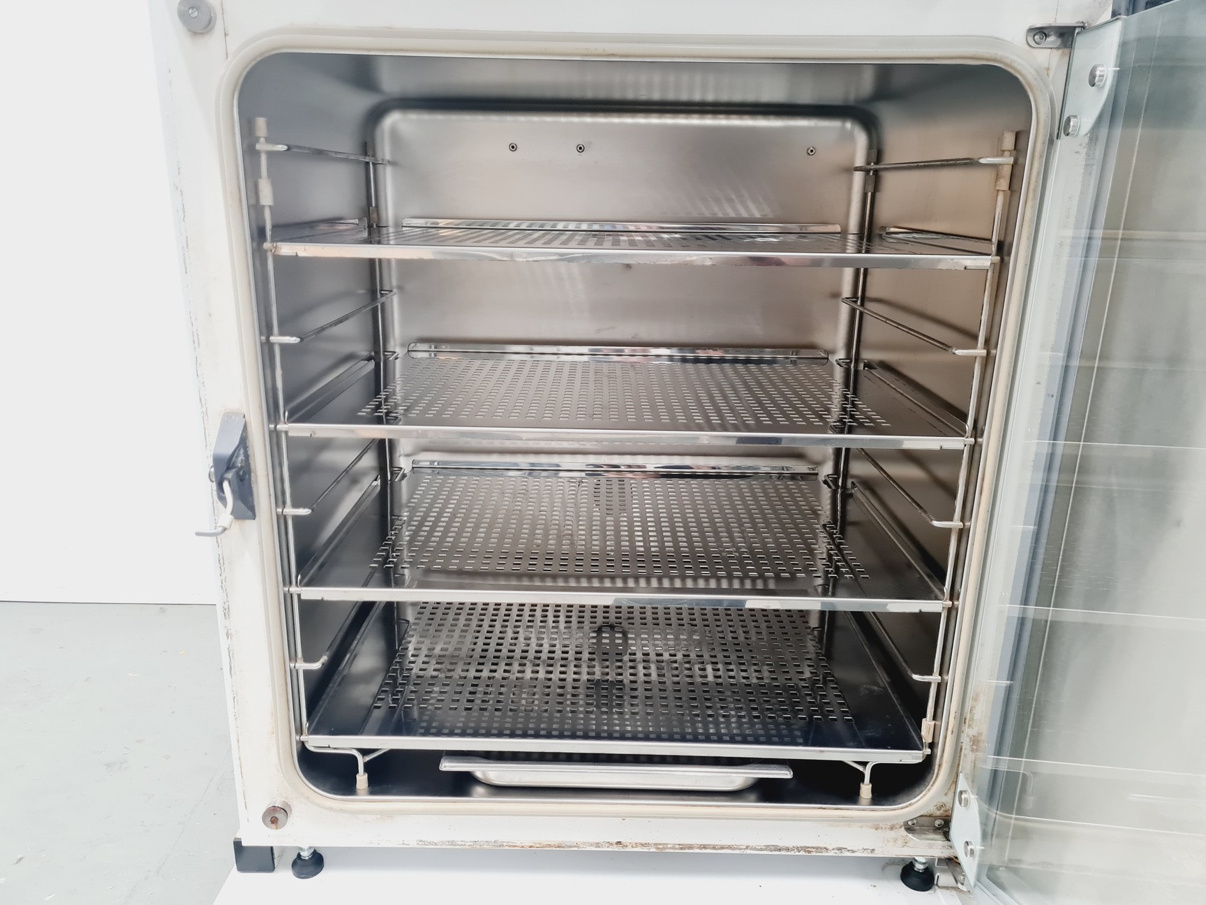 Image of LEEC Touch 190 S Culture Safe CO2 Double Stacked Incubator