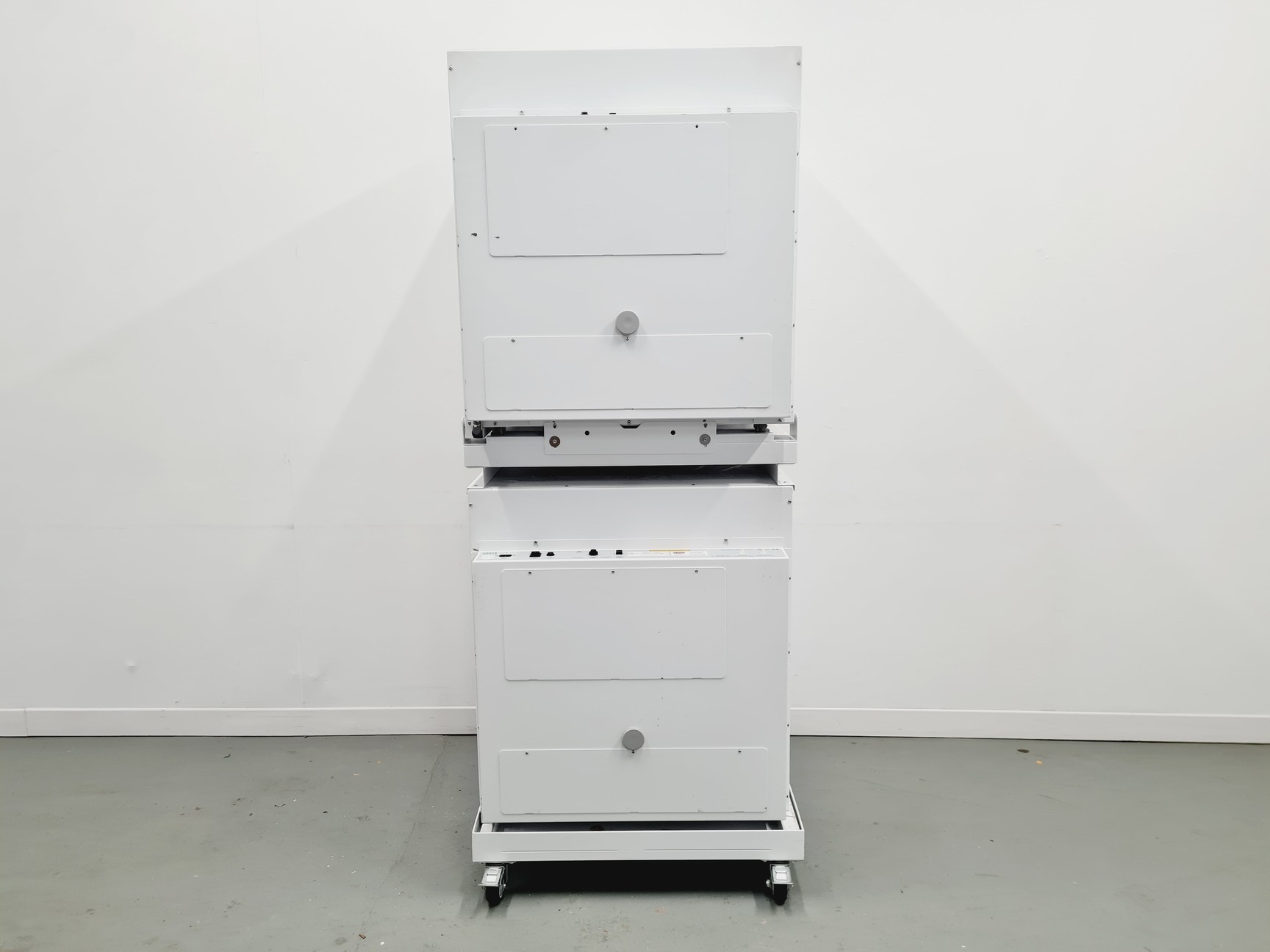 Image of LEEC Touch 190 S Culture Safe CO2 Double Stacked Incubator