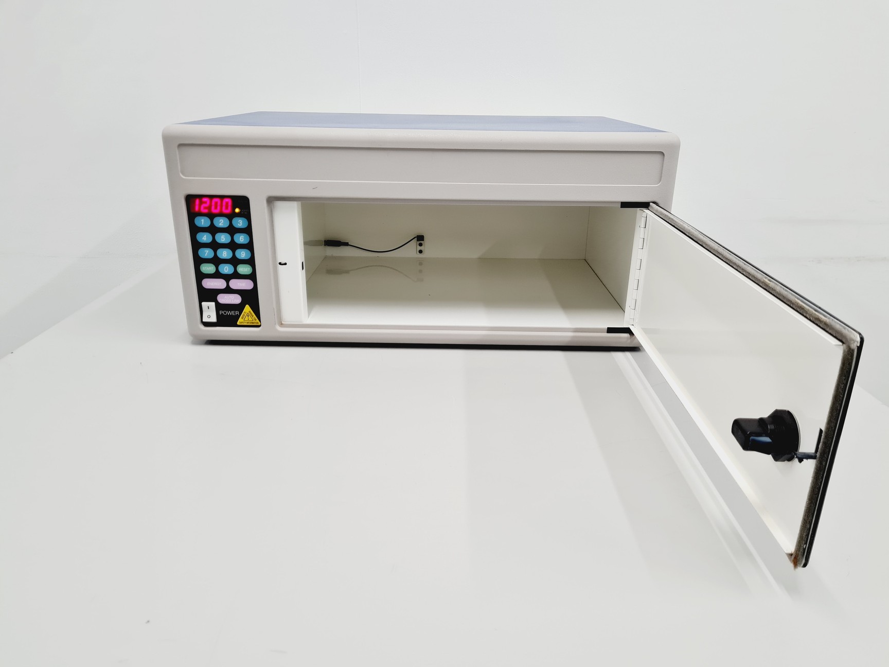 Image of Stratagene Uv Stratalinker 2400