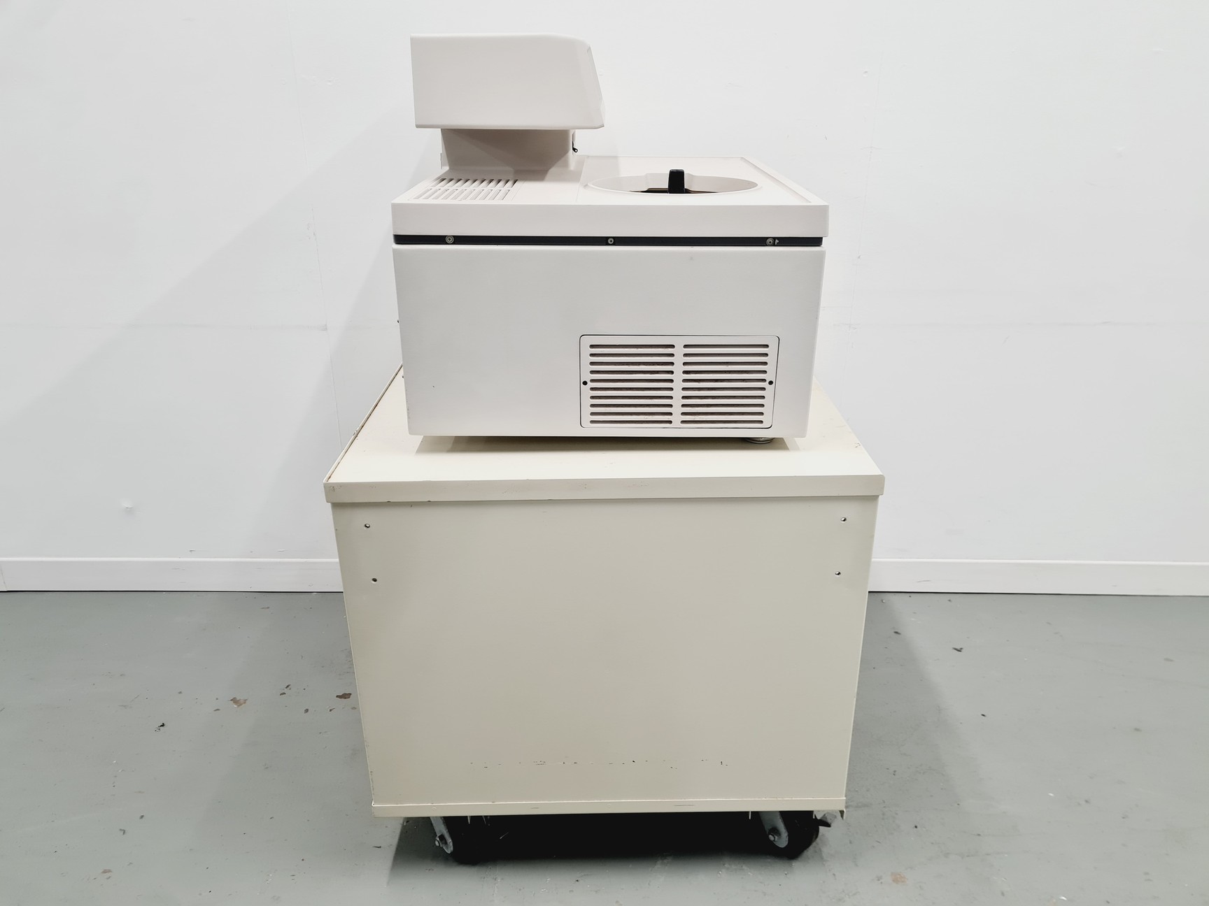 Image of Beckman Coulter MAX-130K Optima Ultracentrifuge w/ Wheeled Stand & Rotor Lab