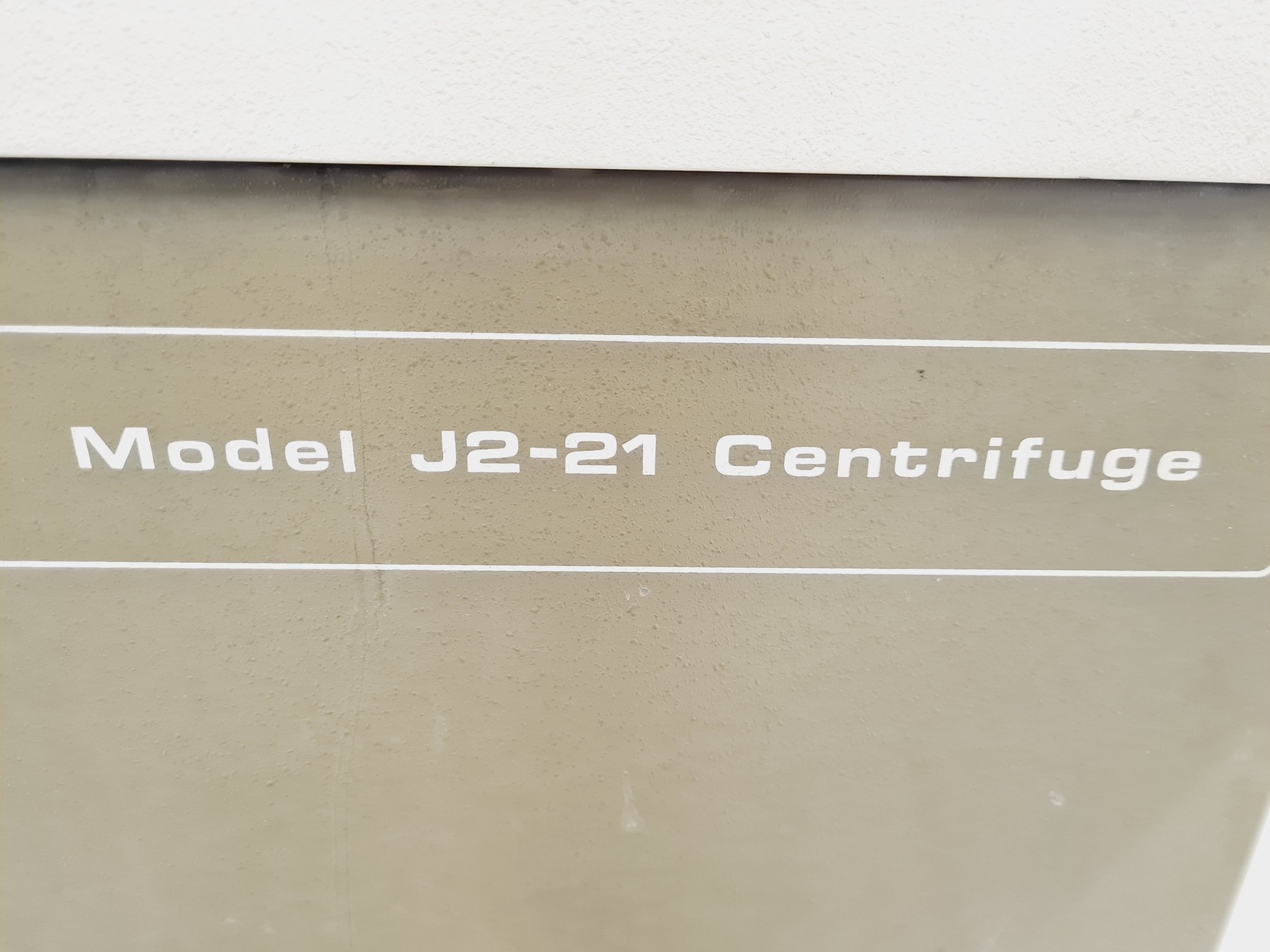 Image of Beckman J2-21 Centrifuge