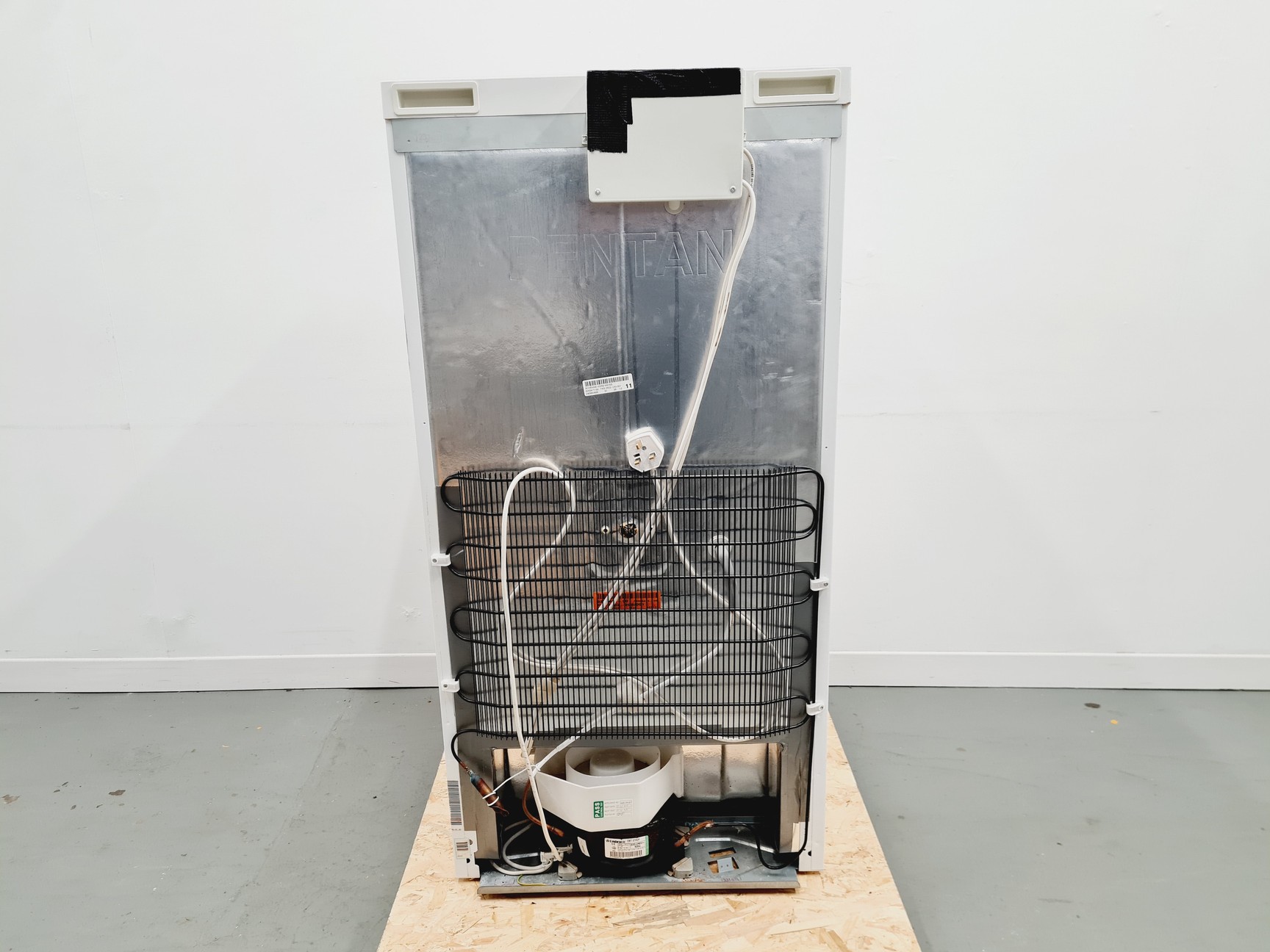 Image of Liebherr Lovibond Thermostatic cabinet / Incubator 