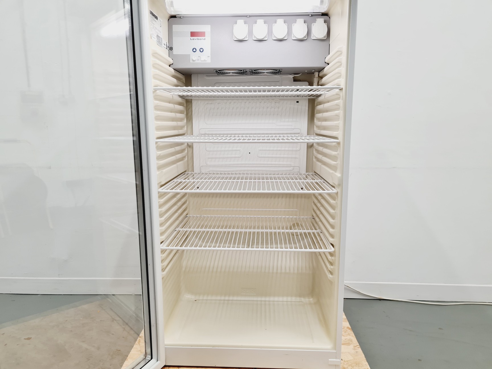 Image of Liebherr Lovibond Thermostatic cabinet / Incubator 