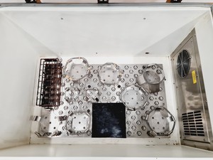 Thumbnail image of New Brunswick Scientific G 25 Shaking Incubator