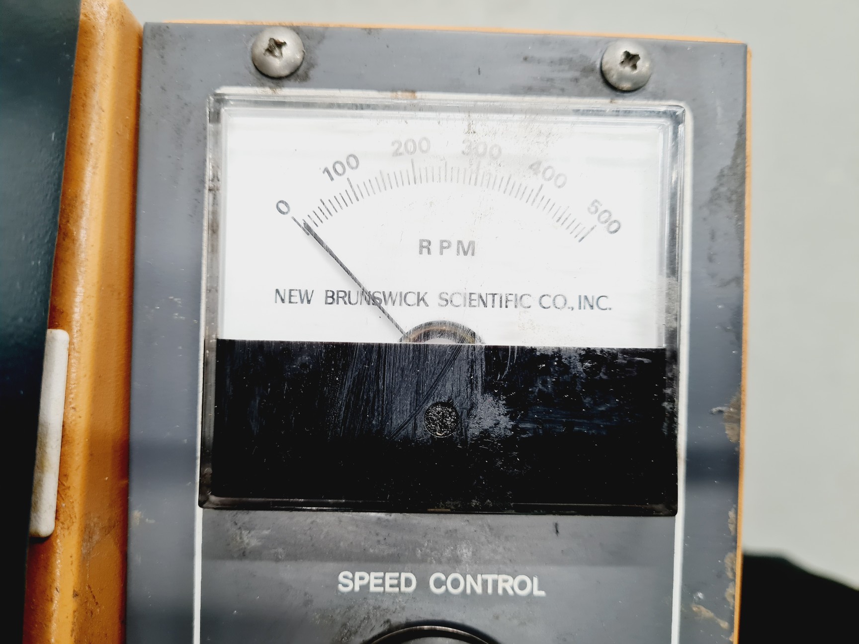 Image of New Brunswick Scientific G 25 Shaking Incubator