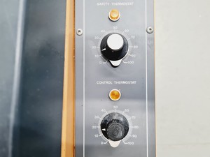 Thumbnail image of New Brunswick Scientific G 25 Shaking Incubator