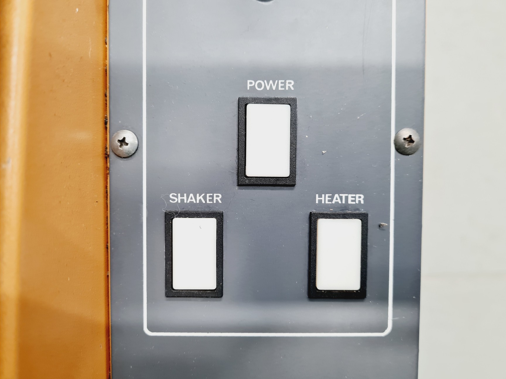 Image of New Brunswick Scientific G 25 Shaking Incubator