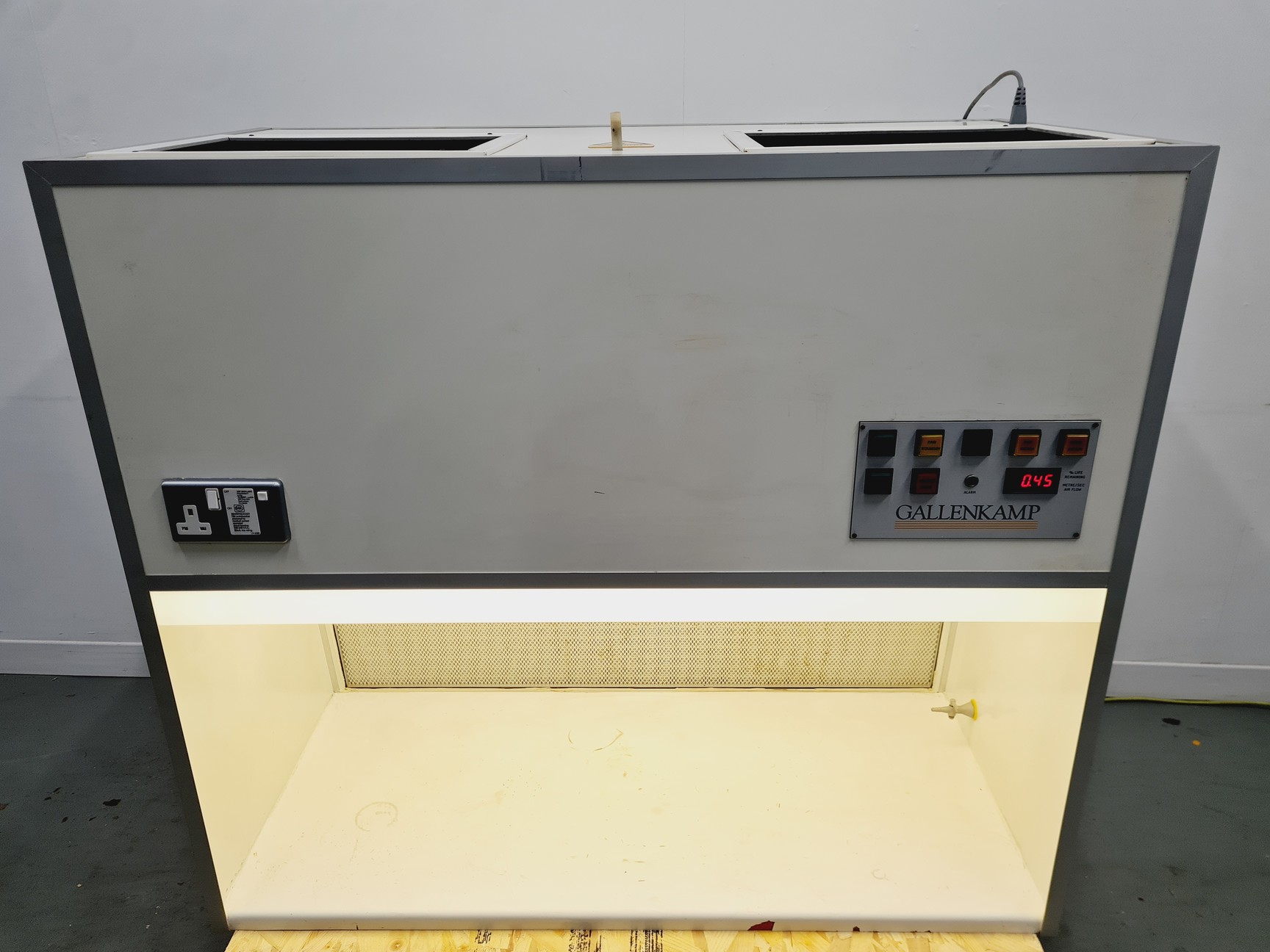 Image of Gallenkamp Ductless Fume Hood