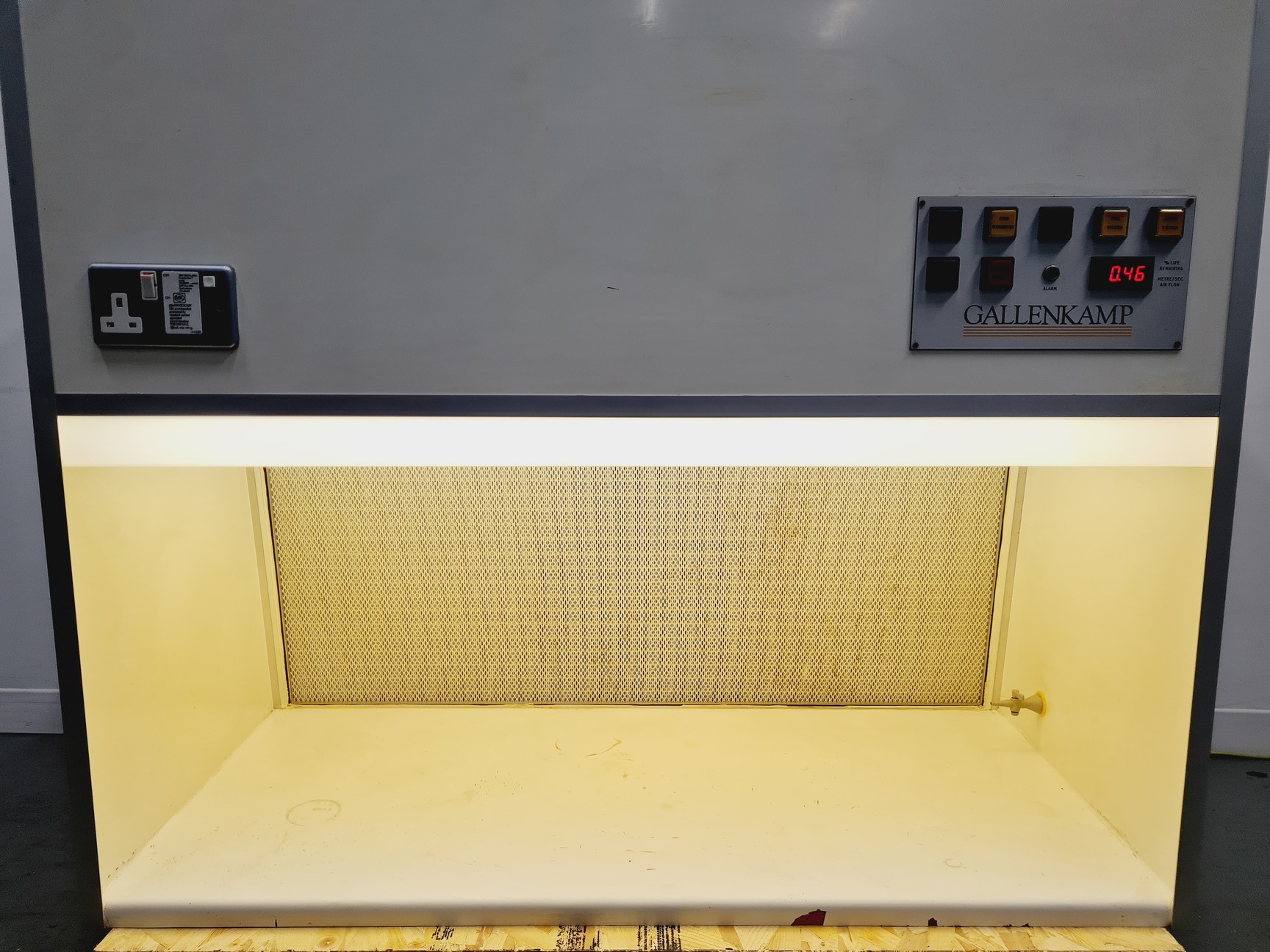 Image of Gallenkamp Ductless Fume Hood