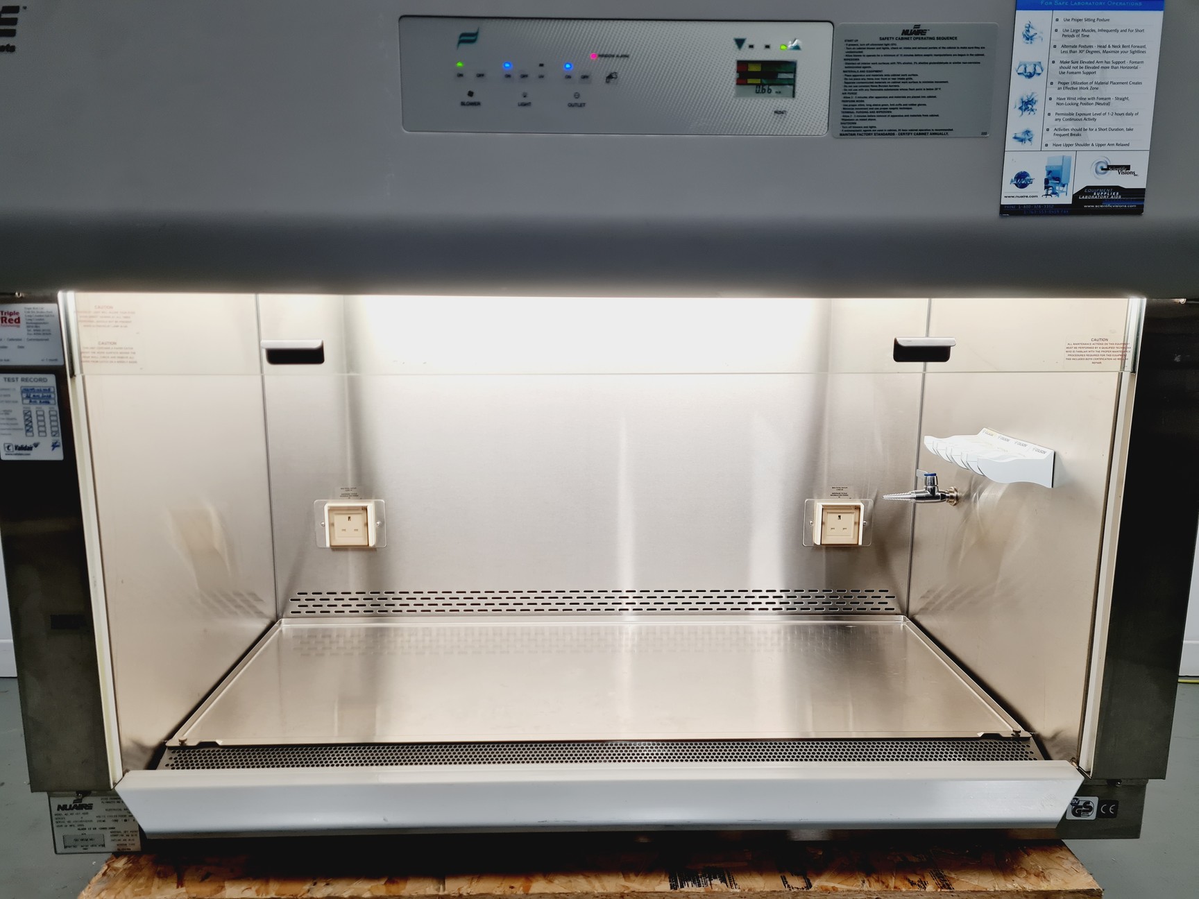 Image of Nuaire NU.327.400E Biological Safety Cabinet 