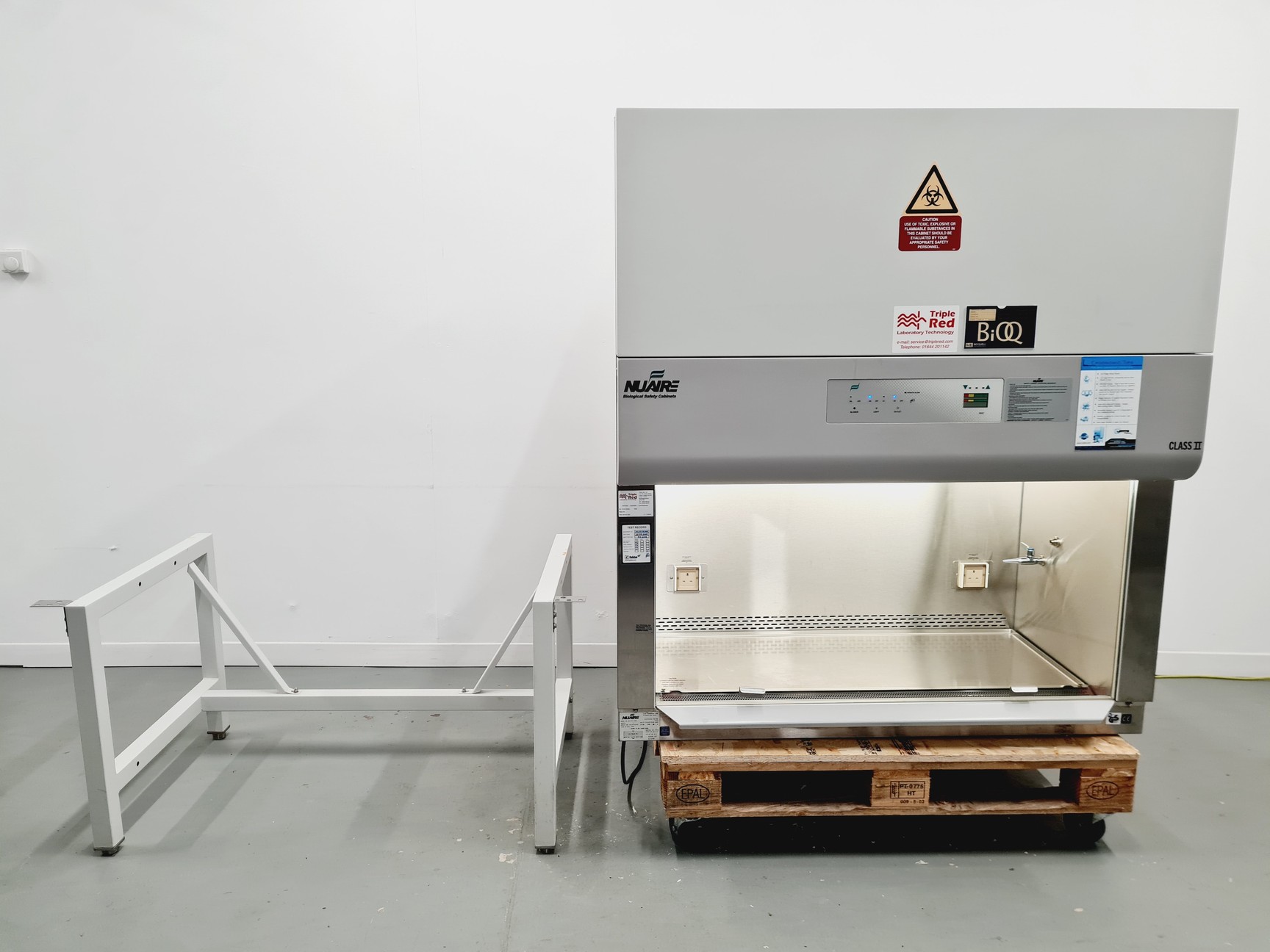 Image of Nuaire NU.327.400E Biological Safety Cabinet 