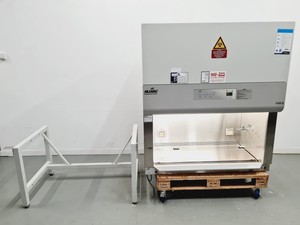 Thumbnail image of Nuaire NU.327.400E Biological Safety Cabinet 