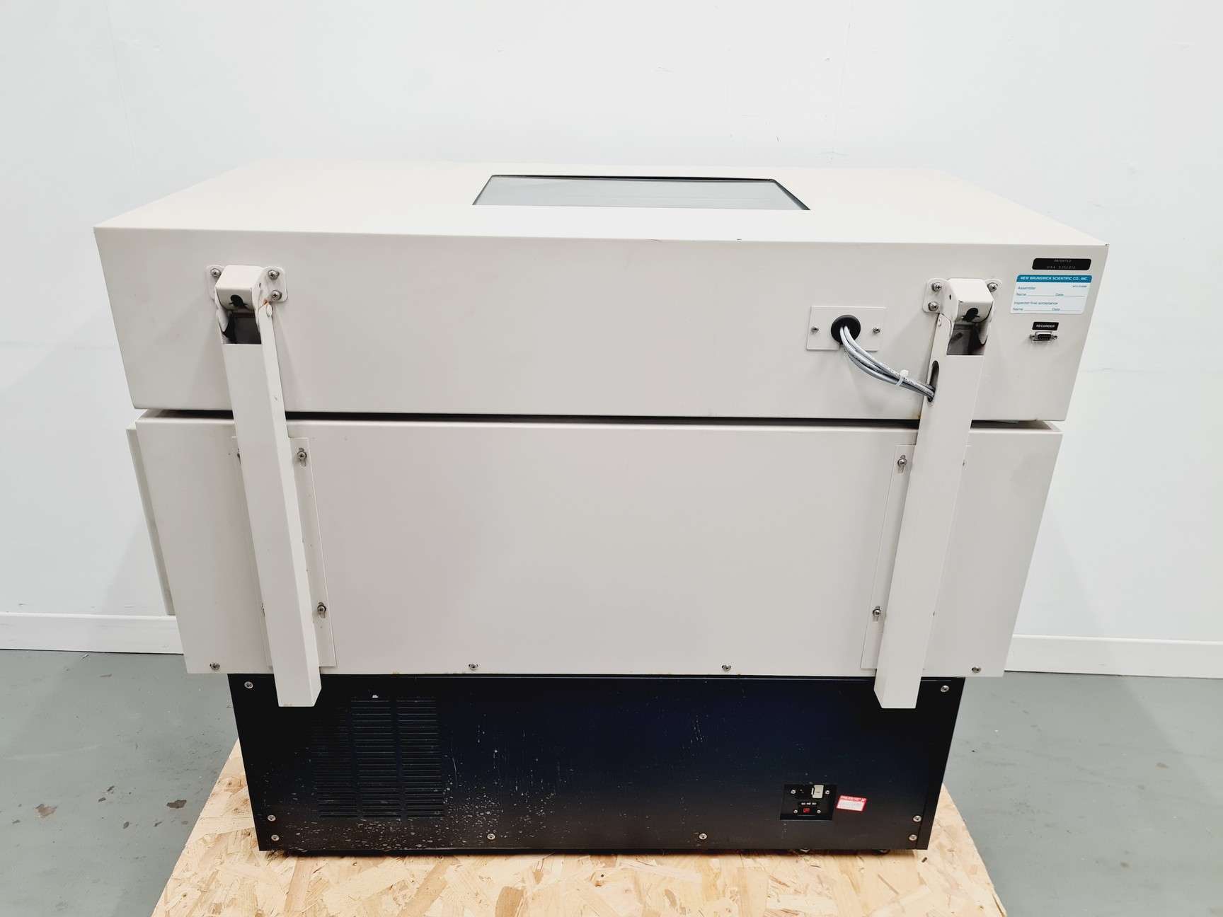 Image of New Brunswick Innova 4330 Incubator Shaker Lab Spares/Repairs