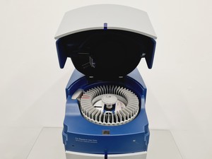 Thumbnail image of Affymetrix GeneChip™ Scanner 3000 7G with GeneChip 450 Fluidics Station