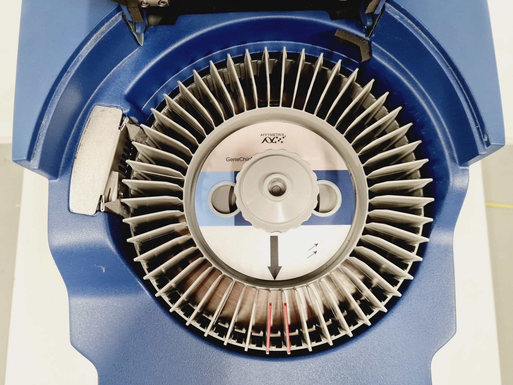 Image of Affymetrix GeneChip™ Scanner 3000 7G with GeneChip 450 Fluidics Station