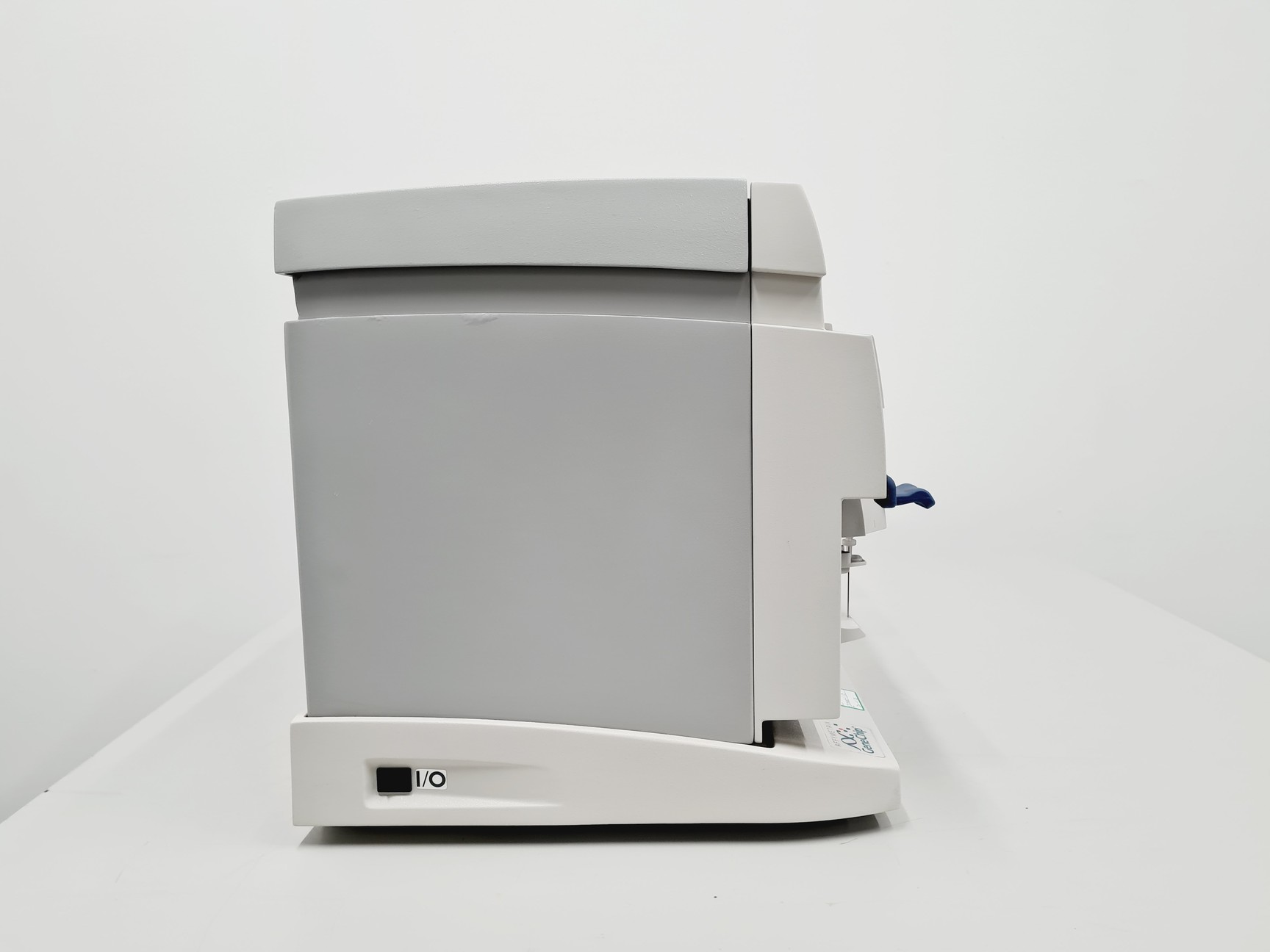 Image of Affymetrix GeneChip™ Scanner 3000 7G with GeneChip 450 Fluidics Station