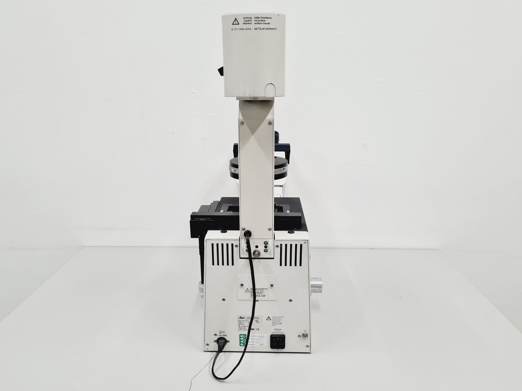 Image of Leica DMIRB Inverted Microscope w/ 4 x Objectives 4x/10x/40x C Plan Lab