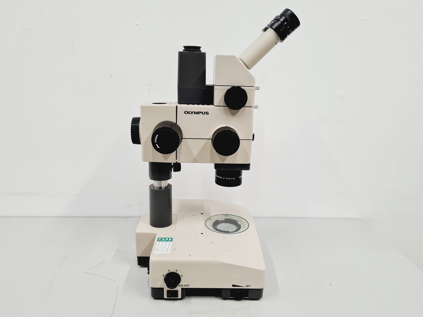 Image of Olympus SZH-ILLD Stereo Microscope Lab