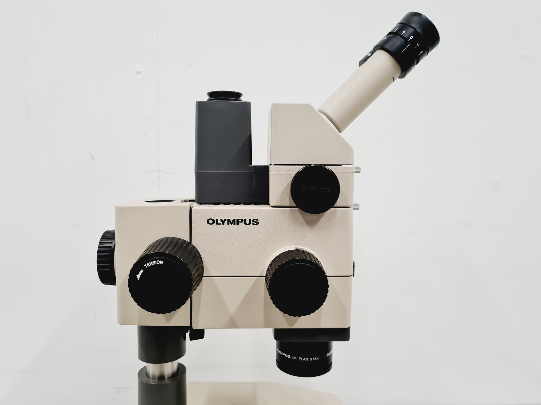 Image of Olympus SZH-ILLD Stereo Microscope Lab