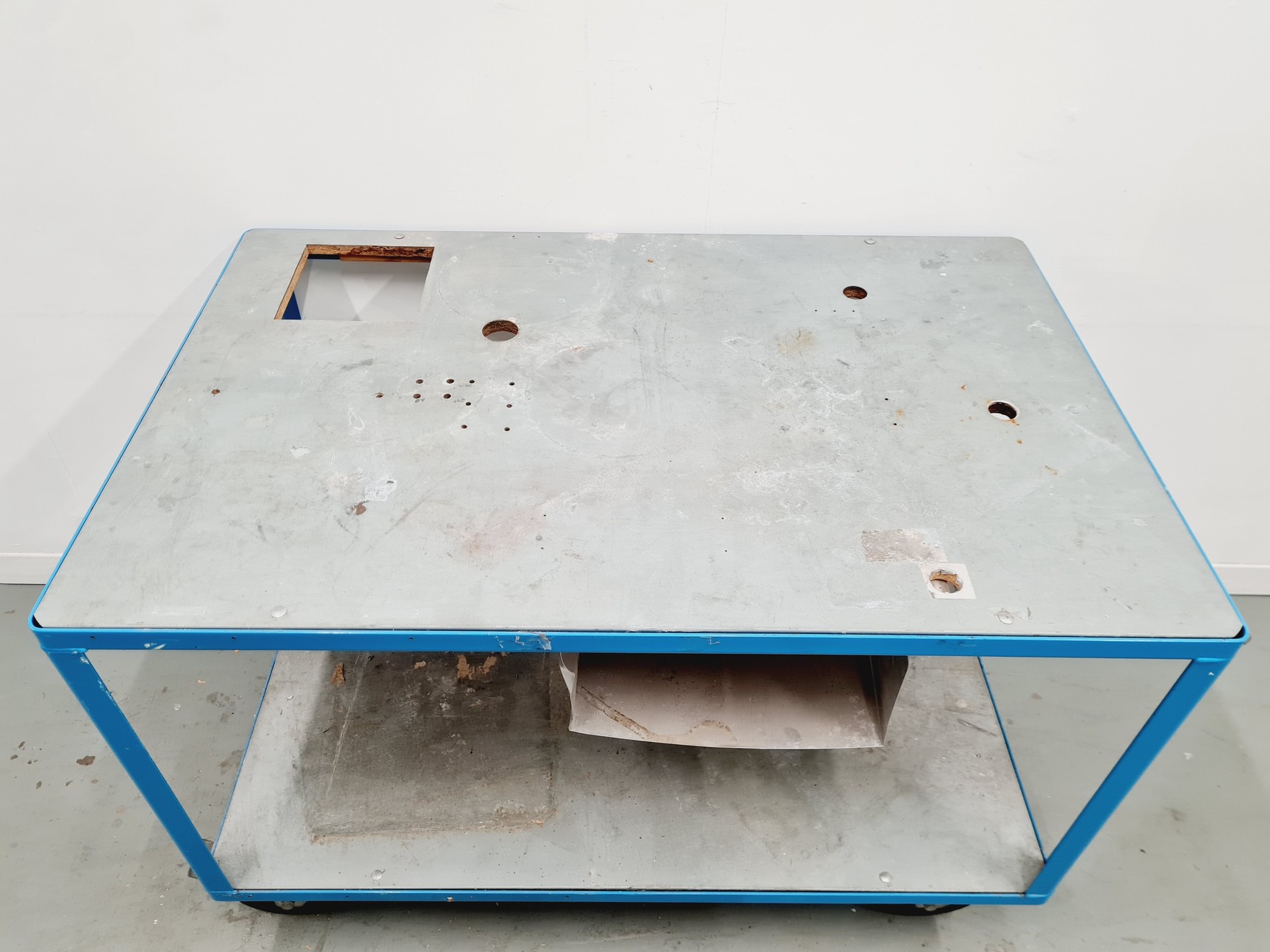 Image of Large Metal Table on Wheels 