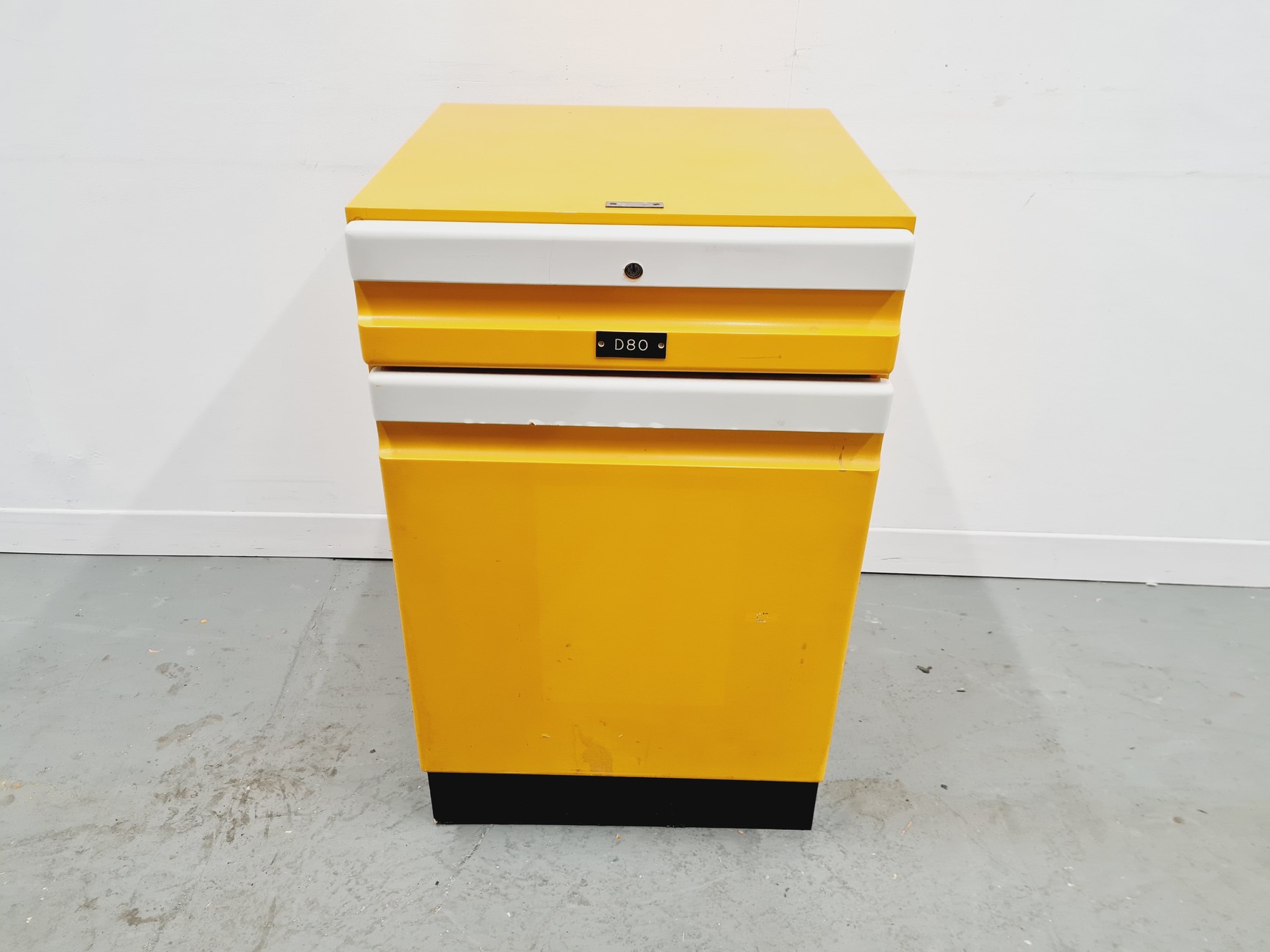 Image of Set of 6 Under Bench Laboratory Storage Cupboards 5 Large + 1 Small