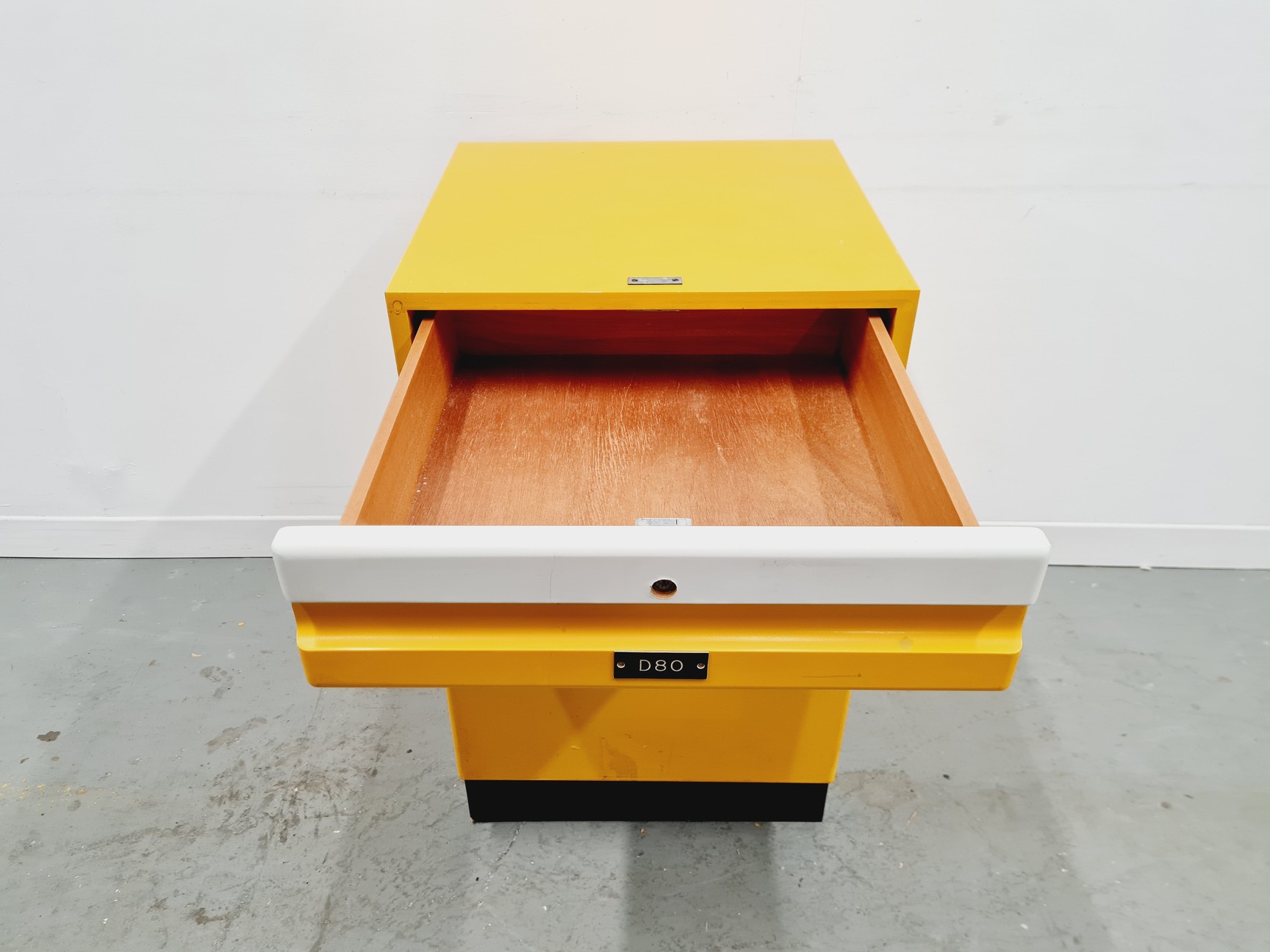 Image of Set of 6 Under Bench Laboratory Storage Cupboards 5 Large + 1 Small