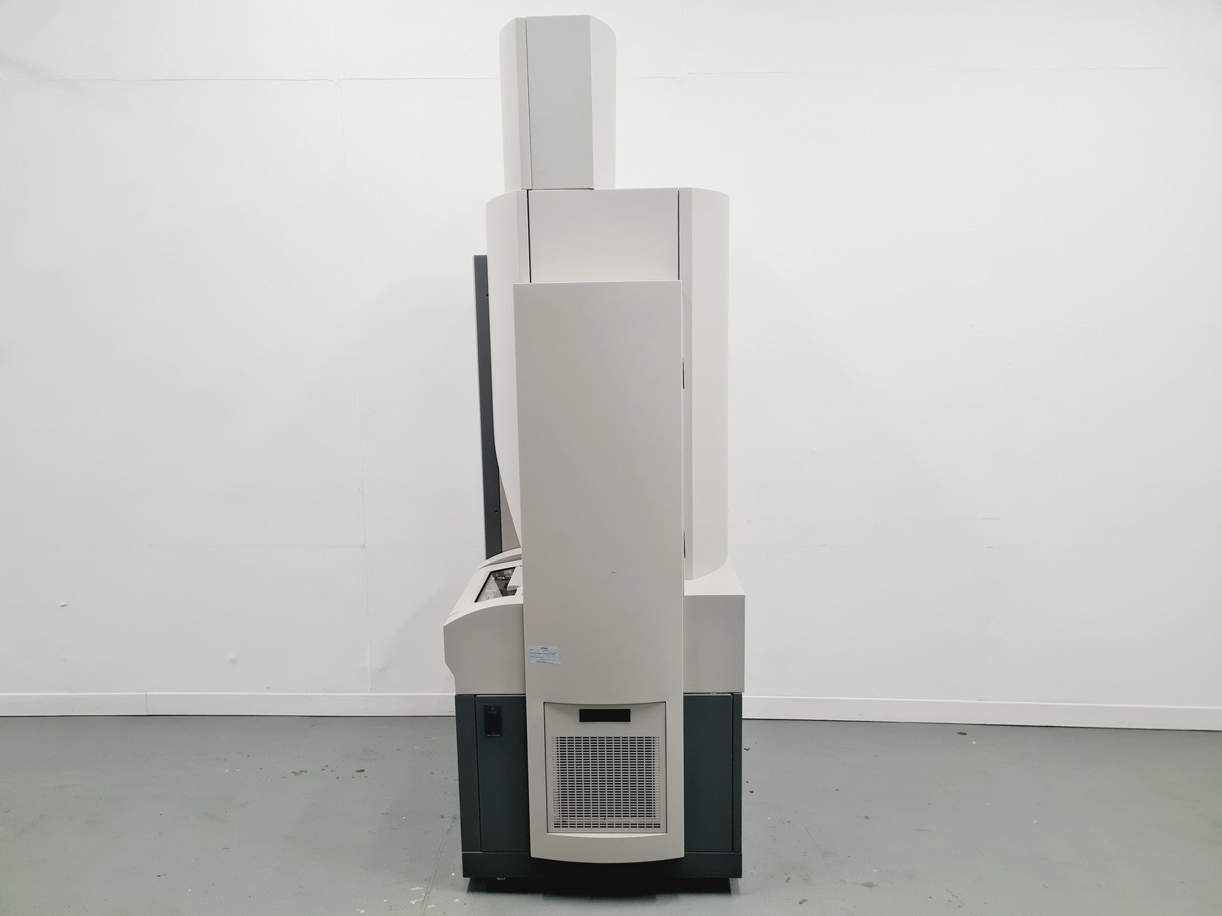 Image of Applied Biosystems MDS SCIEX 4800 MALDI TOF/TOF Analyzer