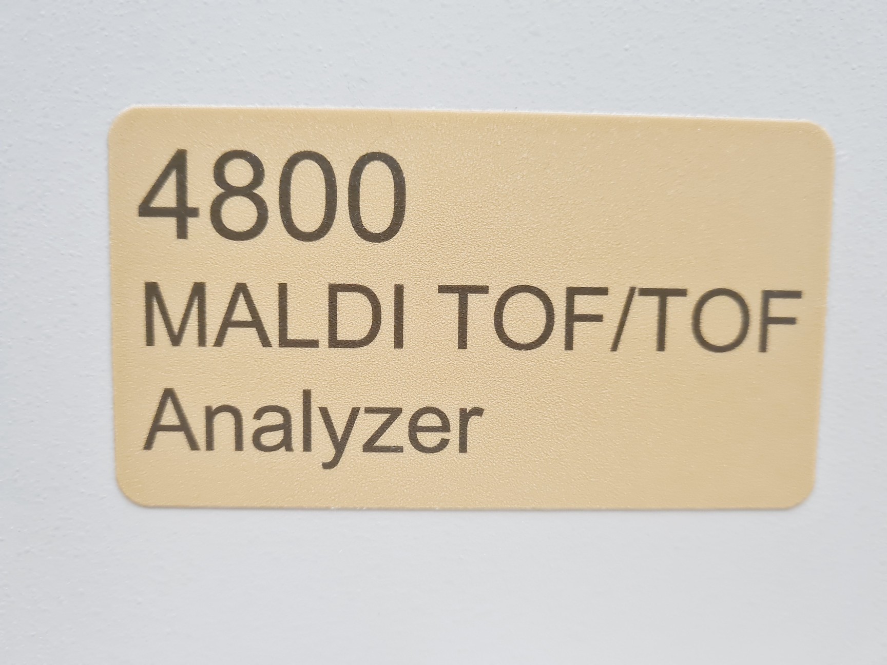 Image of Applied Biosystems MDS SCIEX 4800 MALDI TOF/TOF Analyzer
