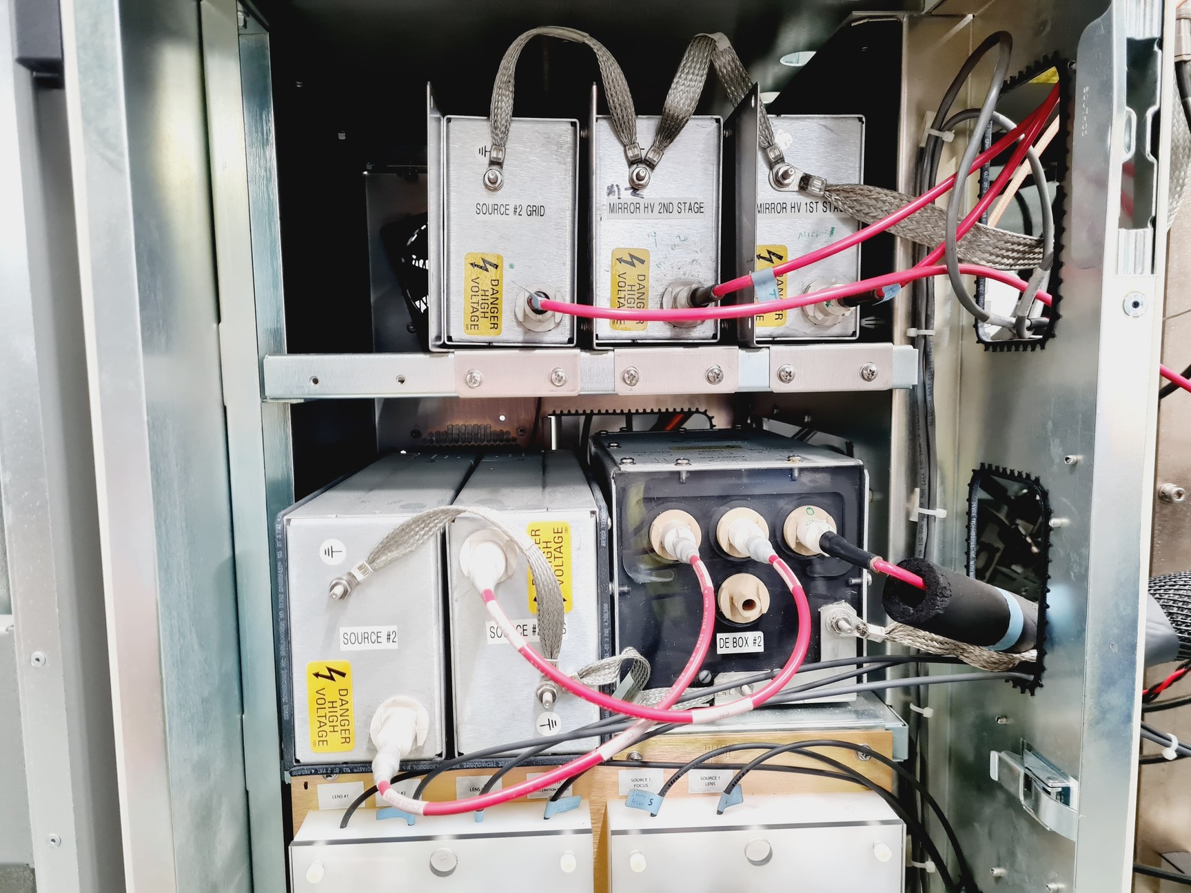 Image of Applied Biosystems MDS SCIEX 4800 MALDI TOF/TOF Analyzer