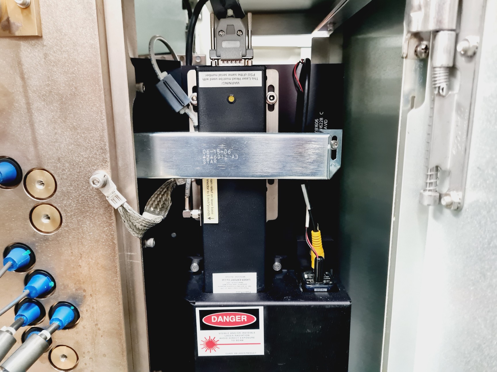 Image of Applied Biosystems MDS SCIEX 4800 MALDI TOF/TOF Analyzer