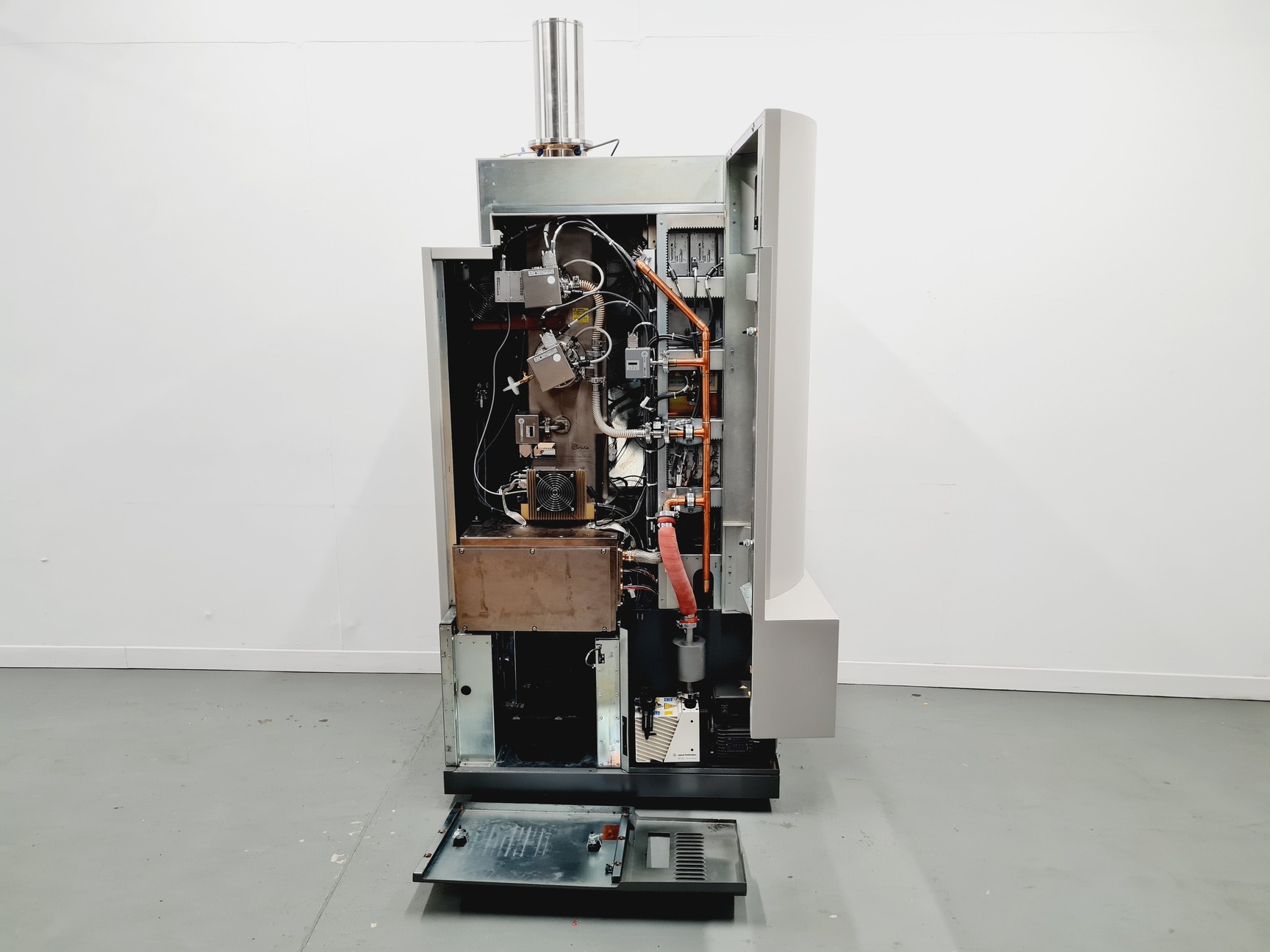 Image of Applied Biosystems MDS SCIEX 4800 MALDI TOF/TOF Analyzer