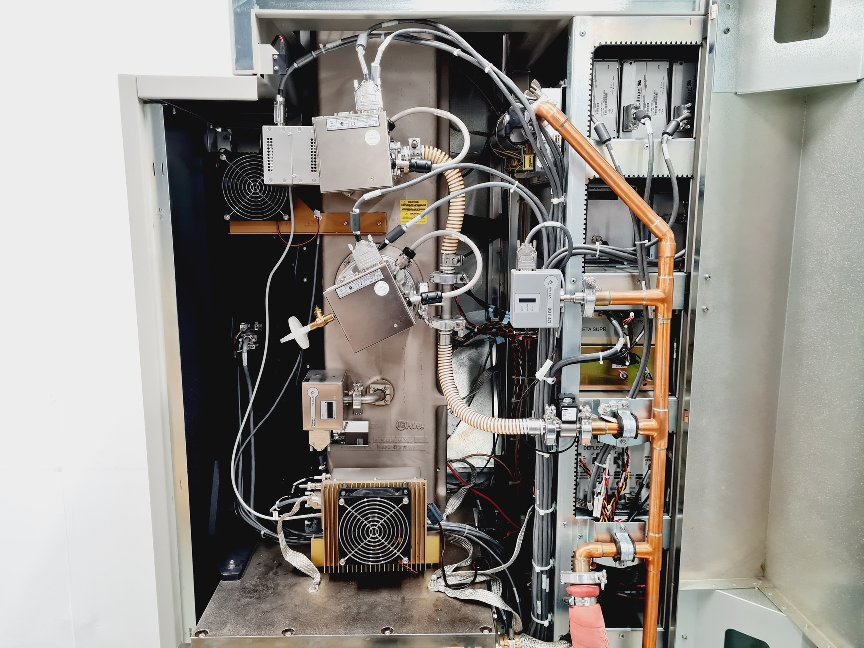 Image of Applied Biosystems MDS SCIEX 4800 MALDI TOF/TOF Analyzer