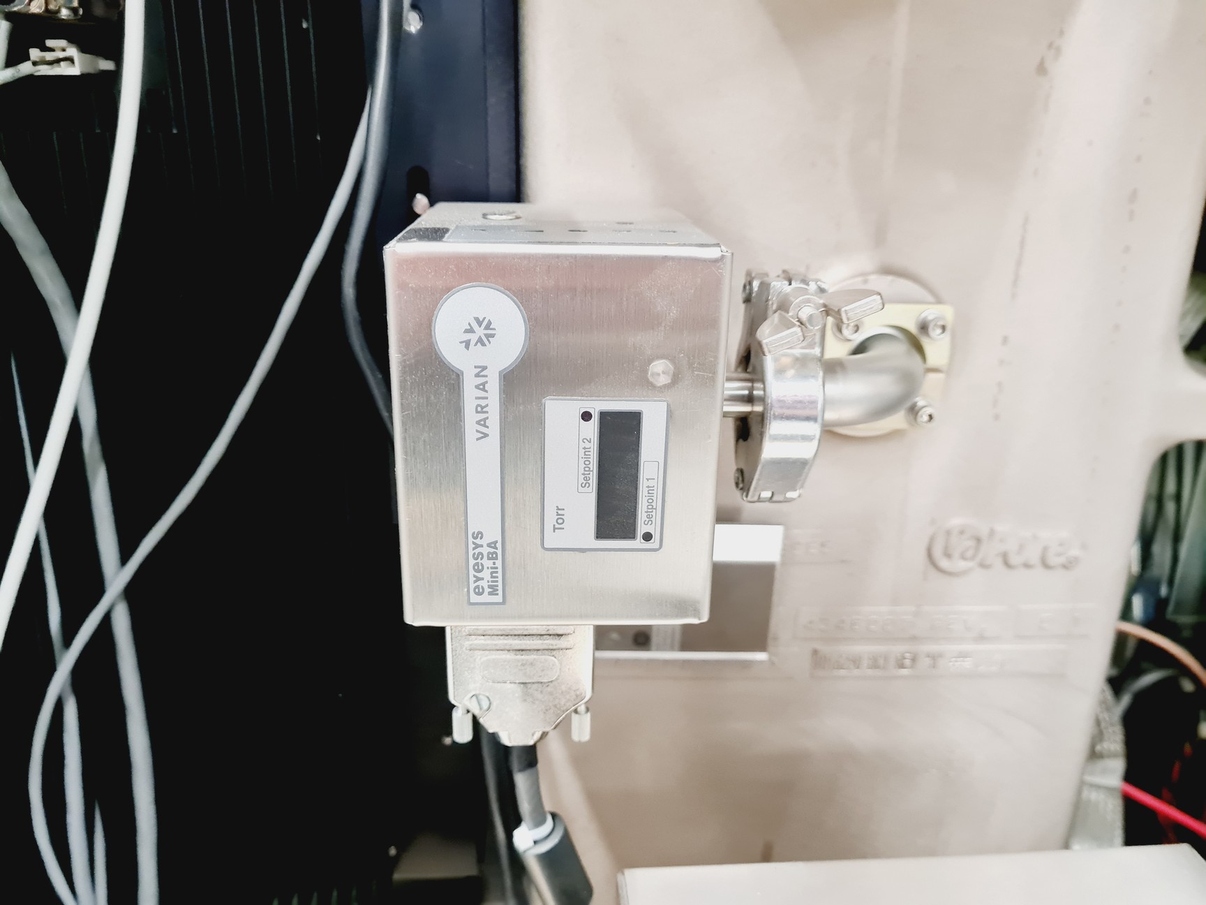 Image of Applied Biosystems MDS SCIEX 4800 MALDI TOF/TOF Analyzer