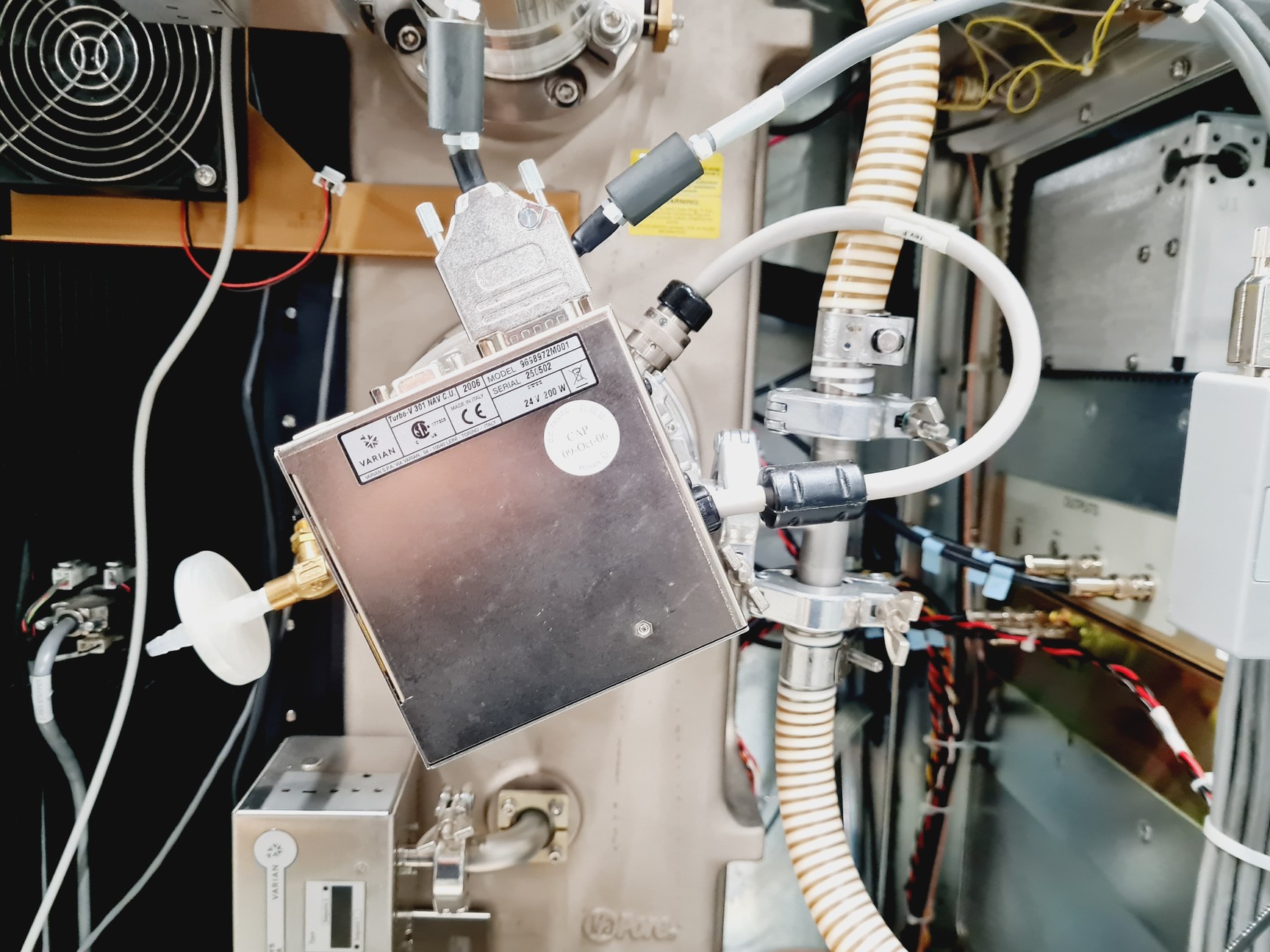 Image of Applied Biosystems MDS SCIEX 4800 MALDI TOF/TOF Analyzer