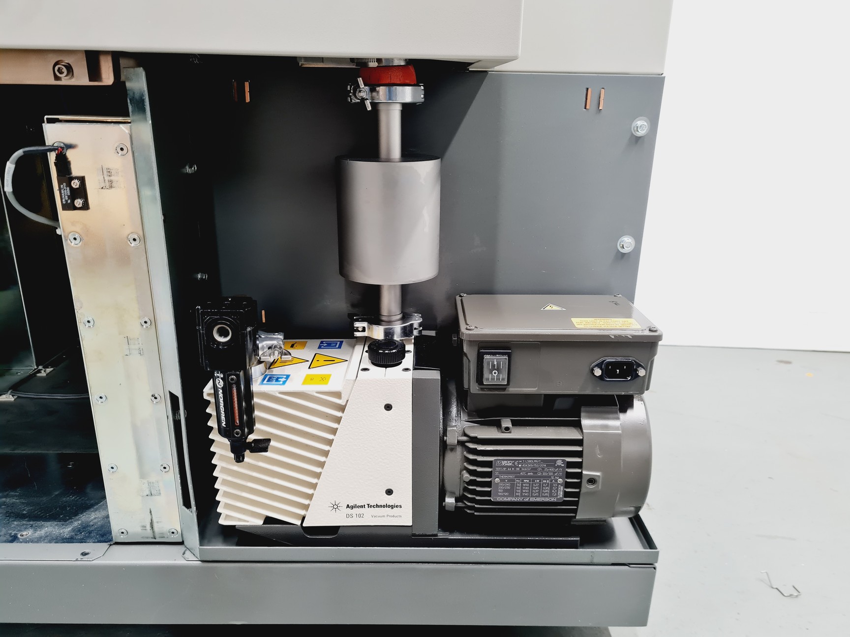 Image of Applied Biosystems MDS SCIEX 4800 MALDI TOF/TOF Analyzer