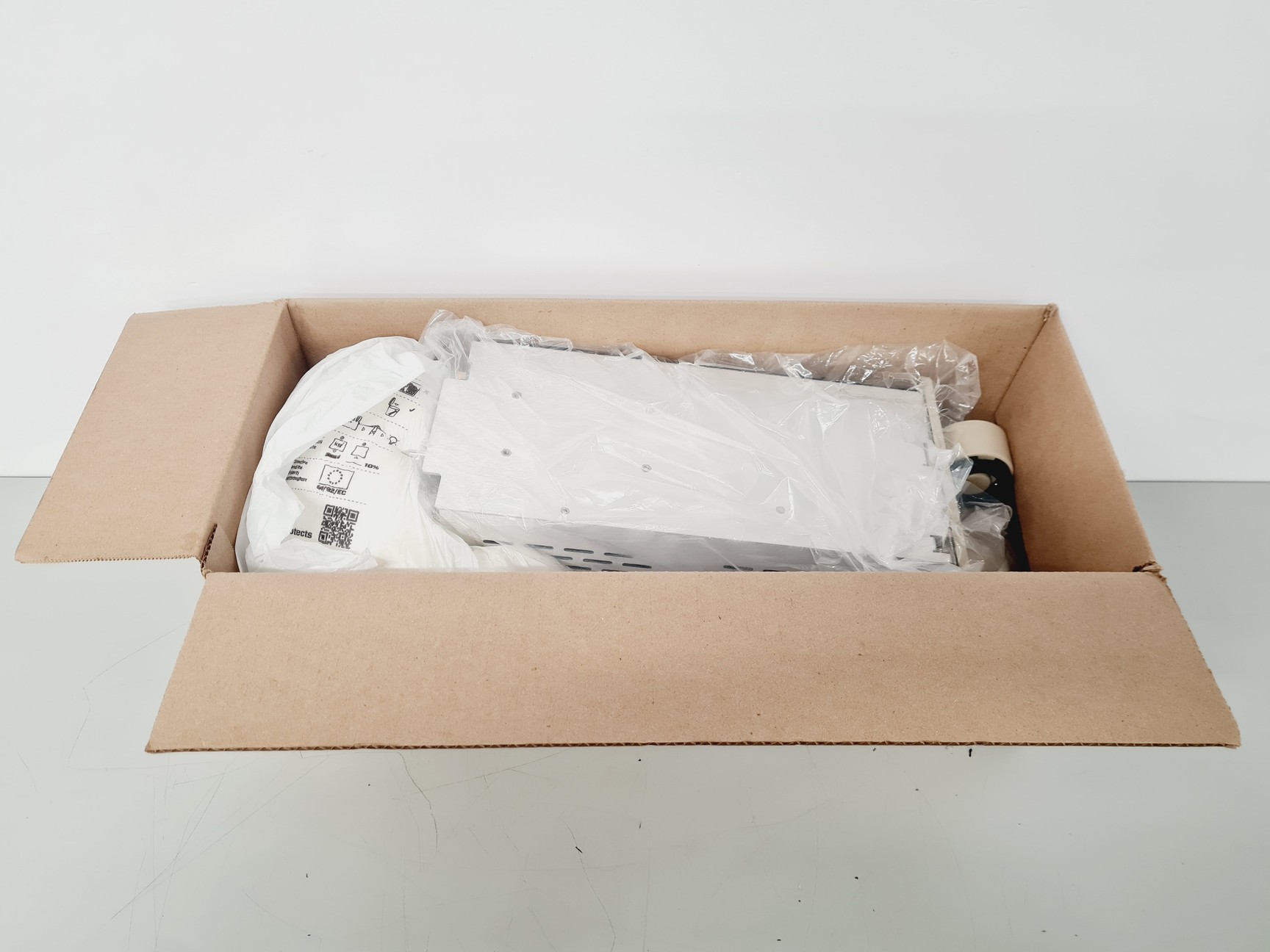 Image of Applied Biosystems MDS SCIEX 4800 MALDI TOF/TOF Analyzer