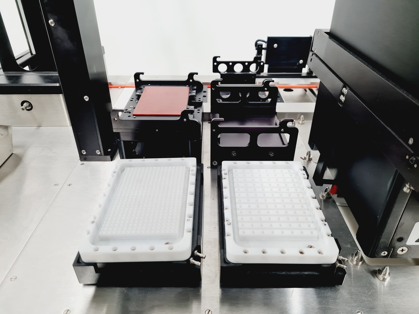 Image of Perkin Elmer  MiniTrak Pin Liquid Handling Unit