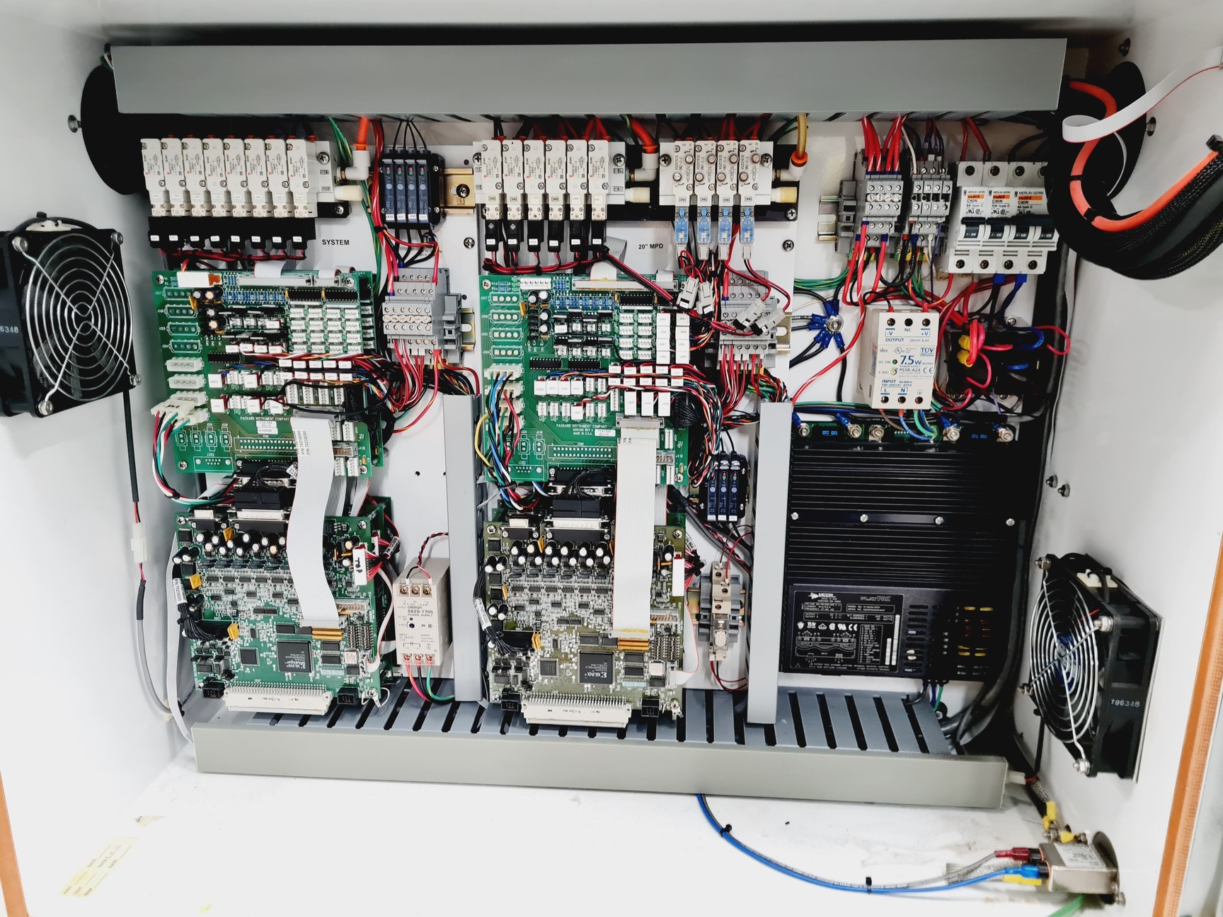 Image of Perkin Elmer  MiniTrak Pin Liquid Handling Unit